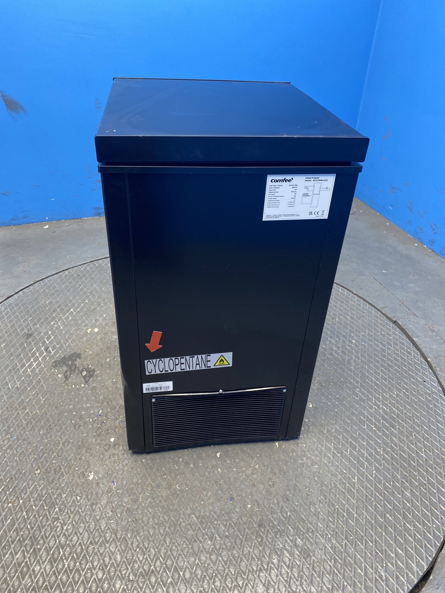 COMFEE' RCC100BL2 99L Freestanding Chest Freezer