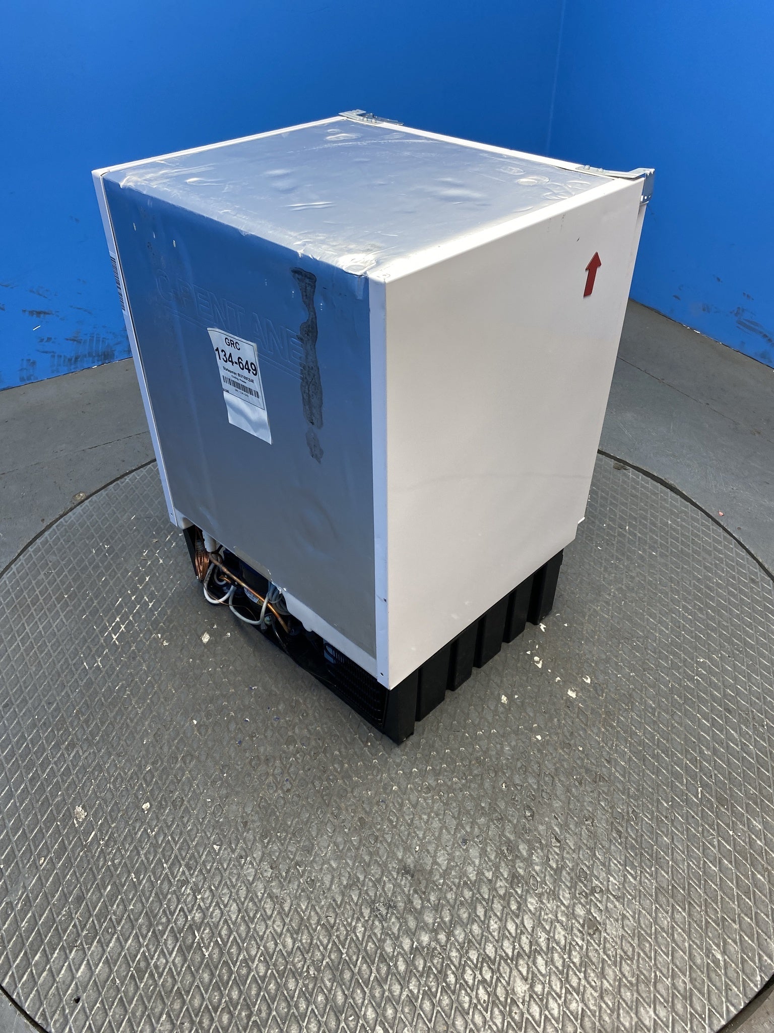 Statesman BU160FZ4E 96 Litre Integrated Under Counter Freezer