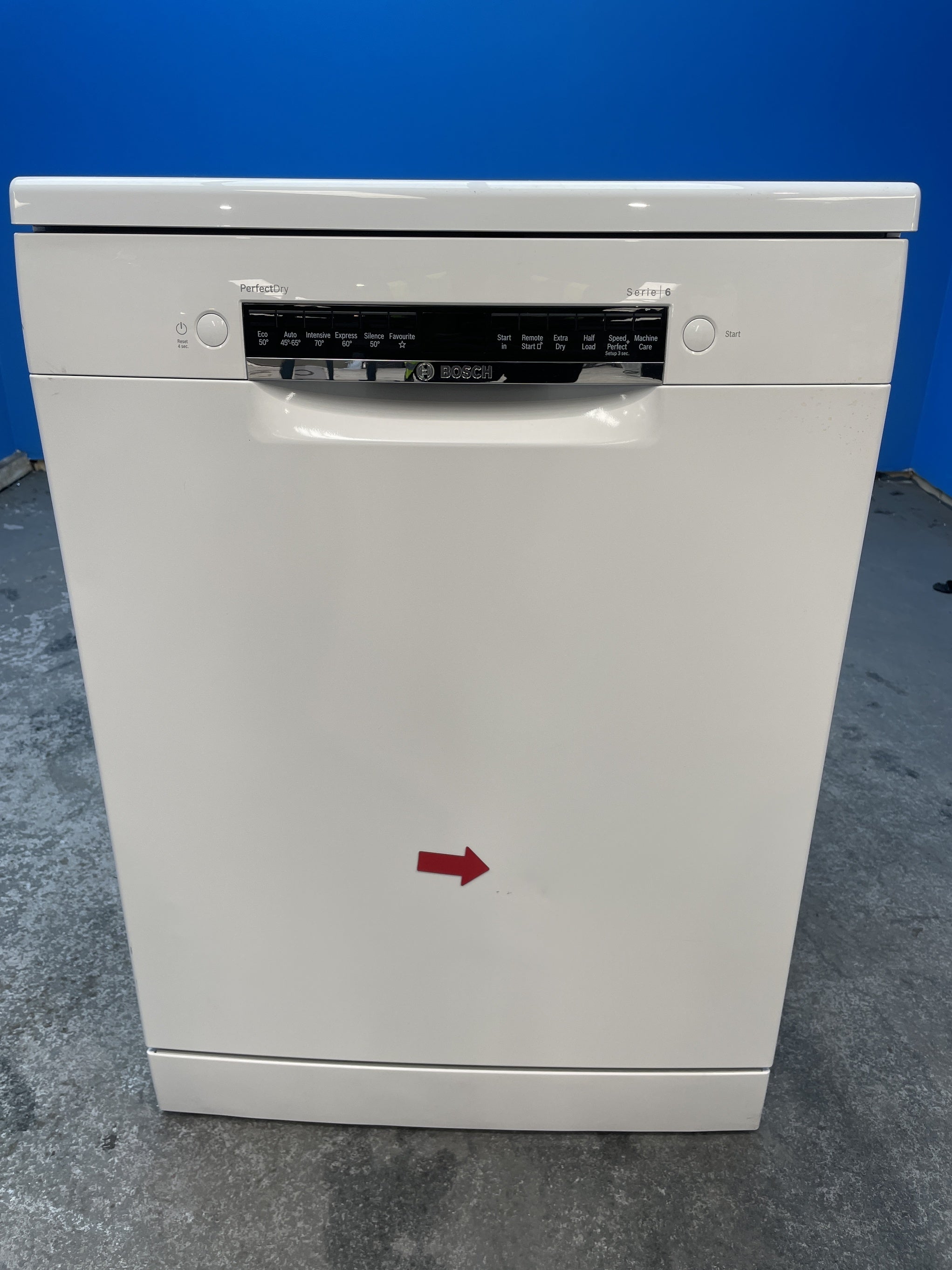 #GRC-157-831 - Bosch SMS6ZCW10G Series 6 14 Place Setting Dishwasher