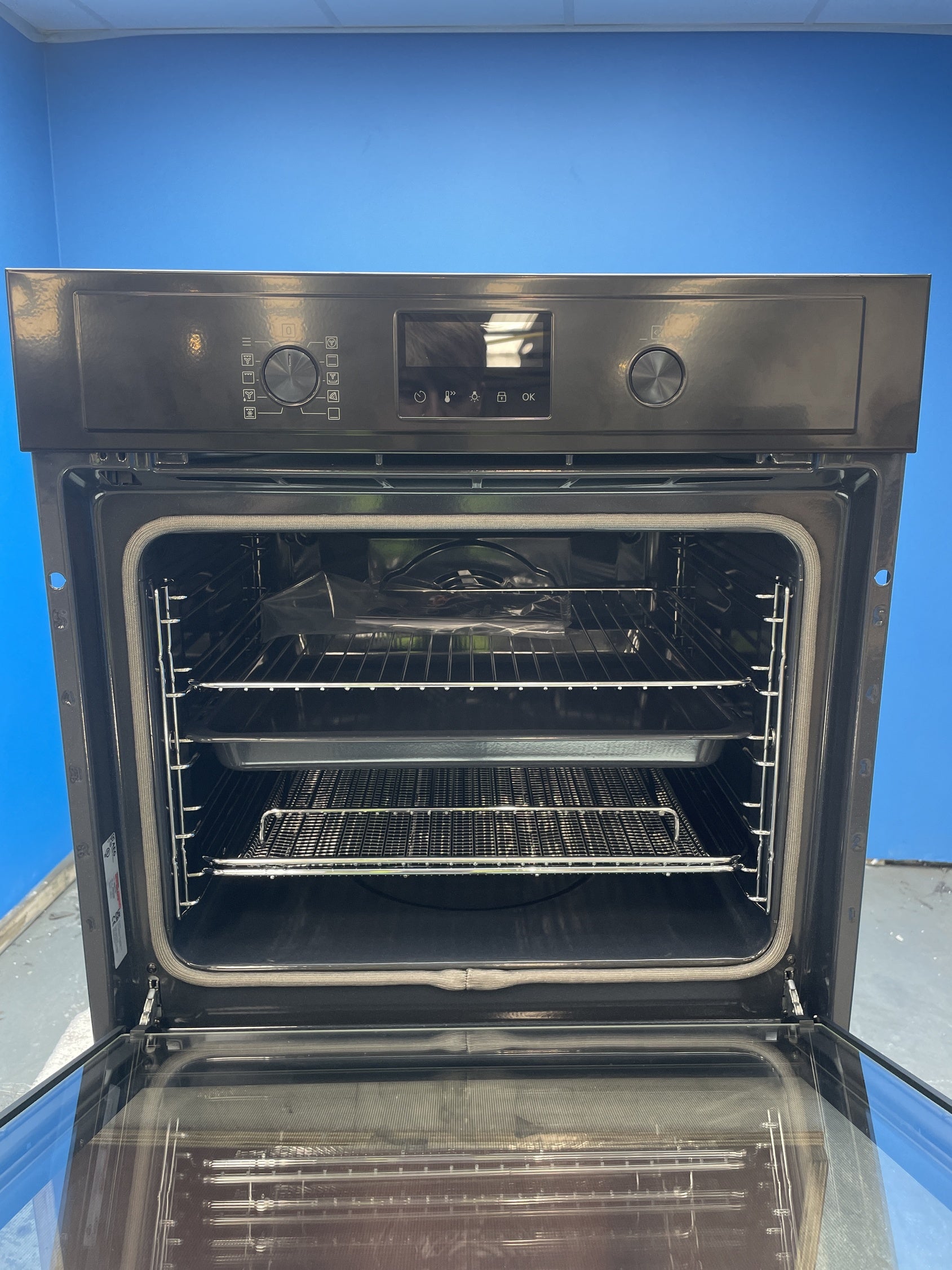 #GRC-158-208 - AEG 6000 BPX535A61B AirFry Pyrolytic Built-In Single Oven