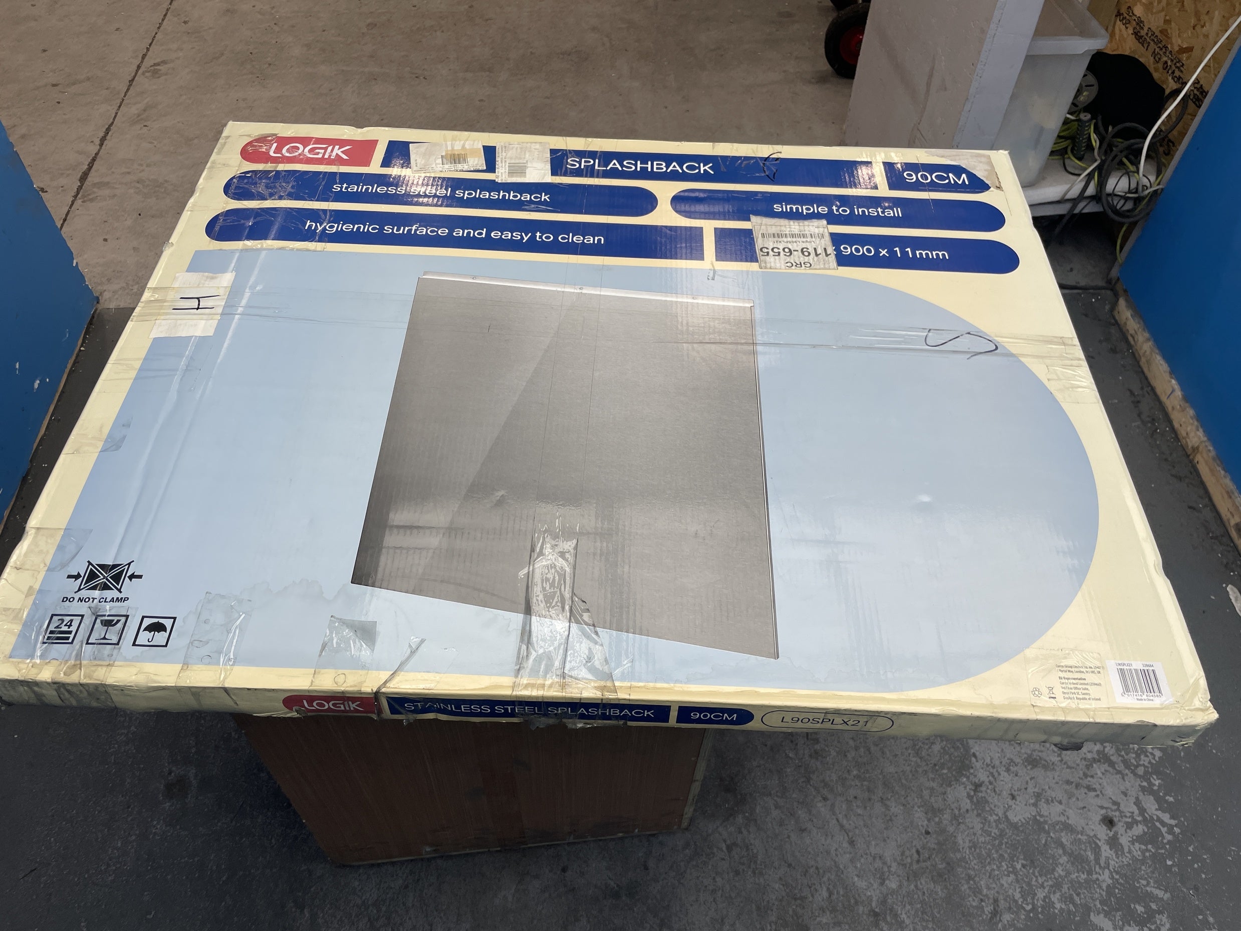 #GRC-119-655 - Logik L90SPLX21 90cm Stainless Steel Splashback
