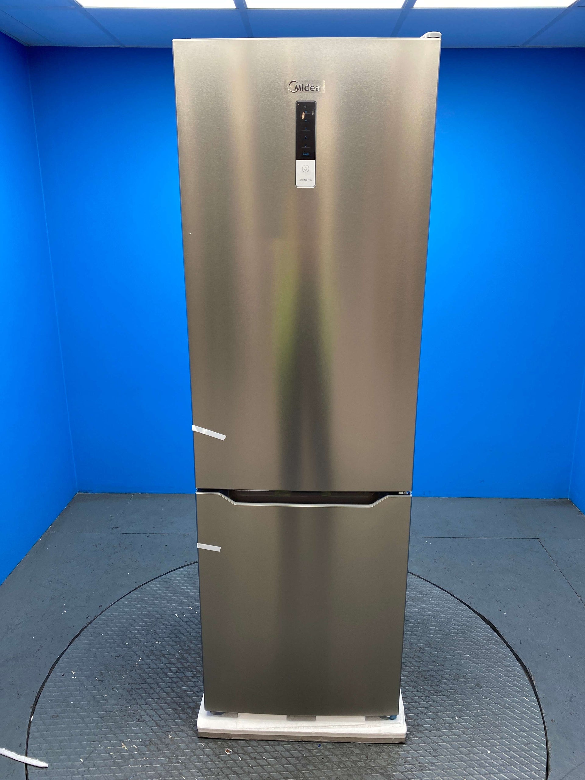 Midea MDRB424FGD02O 310L Frost Free Fridge Freezer with Multi Air Flow