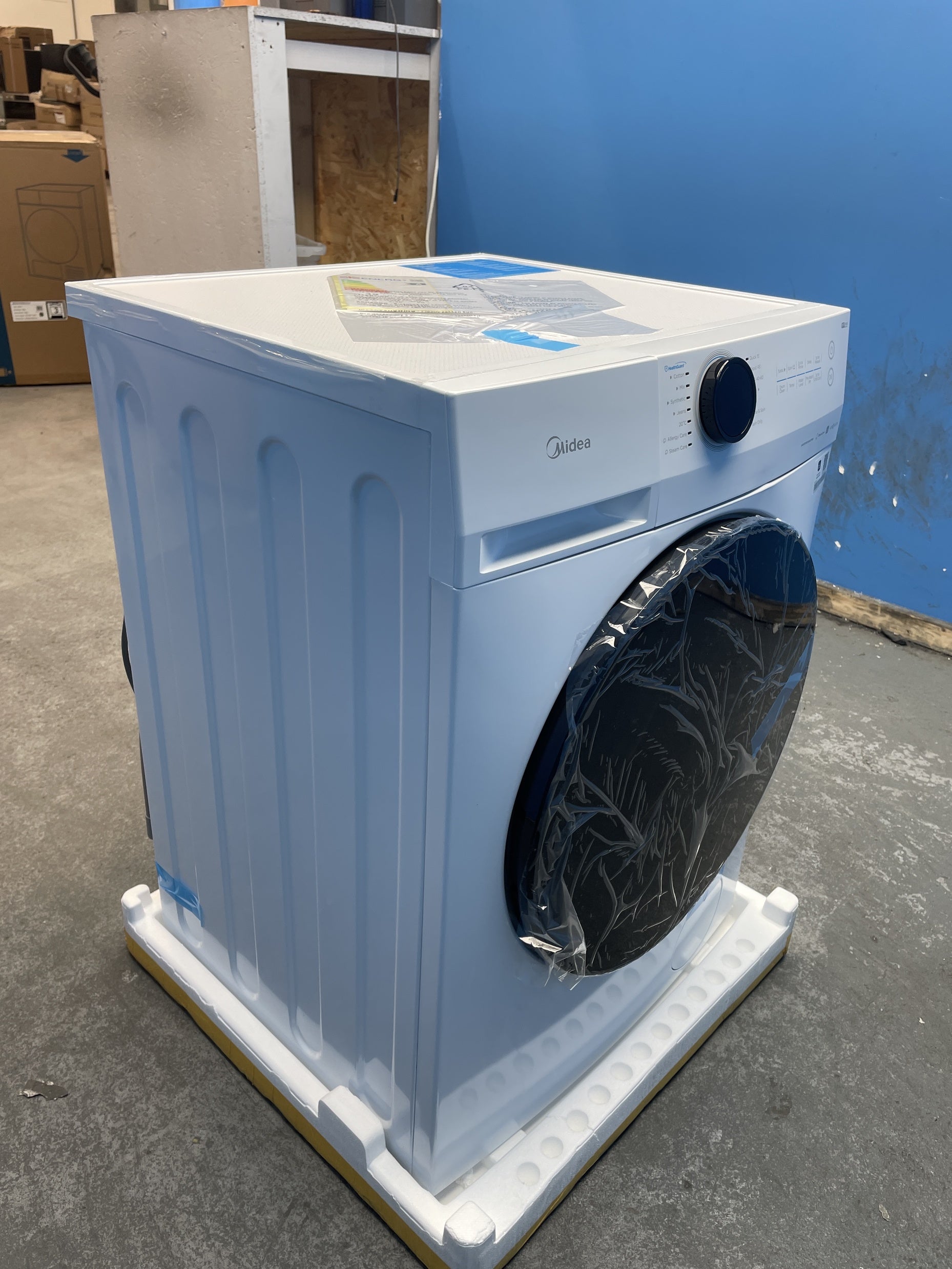 #GRC-158-863 - Midea MF20EW90WB 9kg 1300rpm Wi-Fi Washing Machine