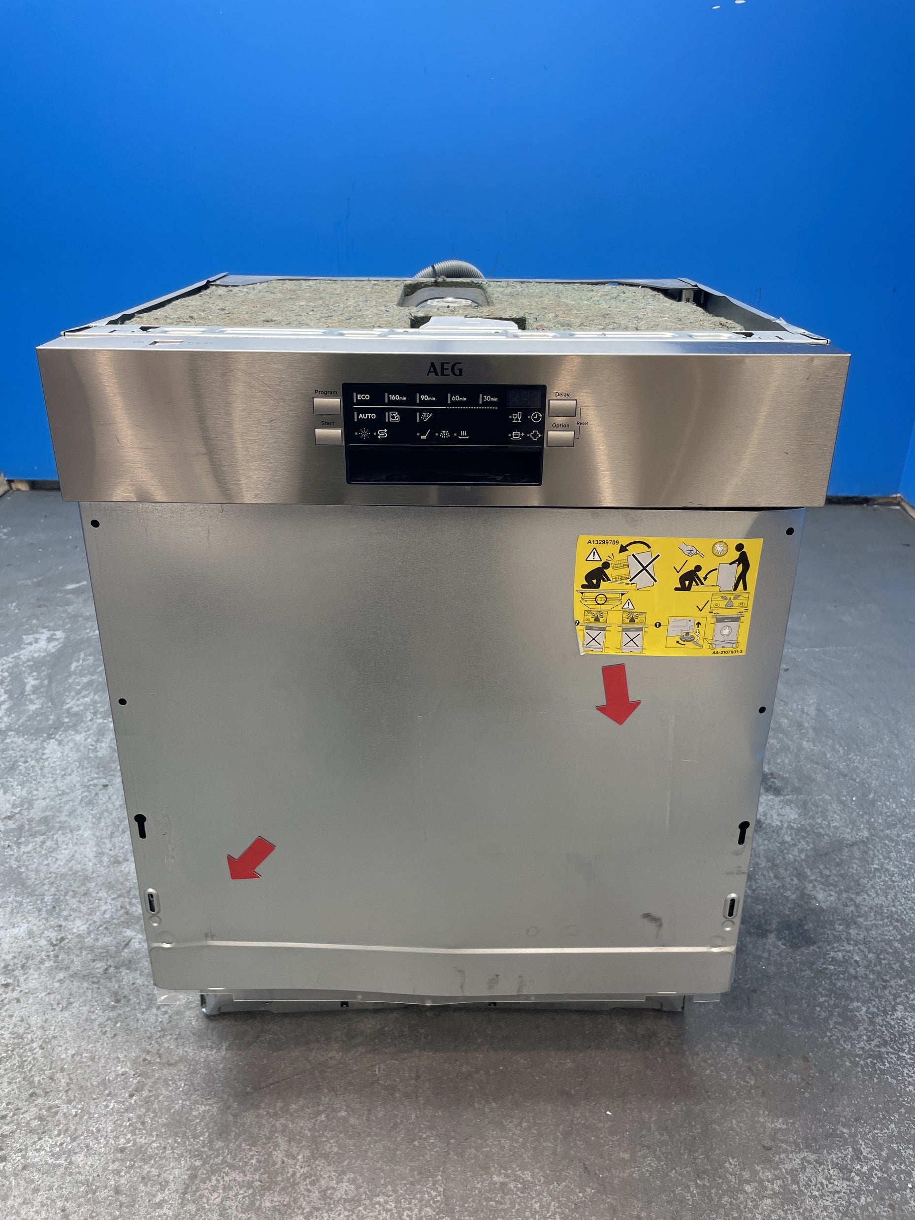 #GRC-139-393 - AEG 6000 SatelliteClean FEE64917ZM Semi-Integrated 14 Place Dishwasher