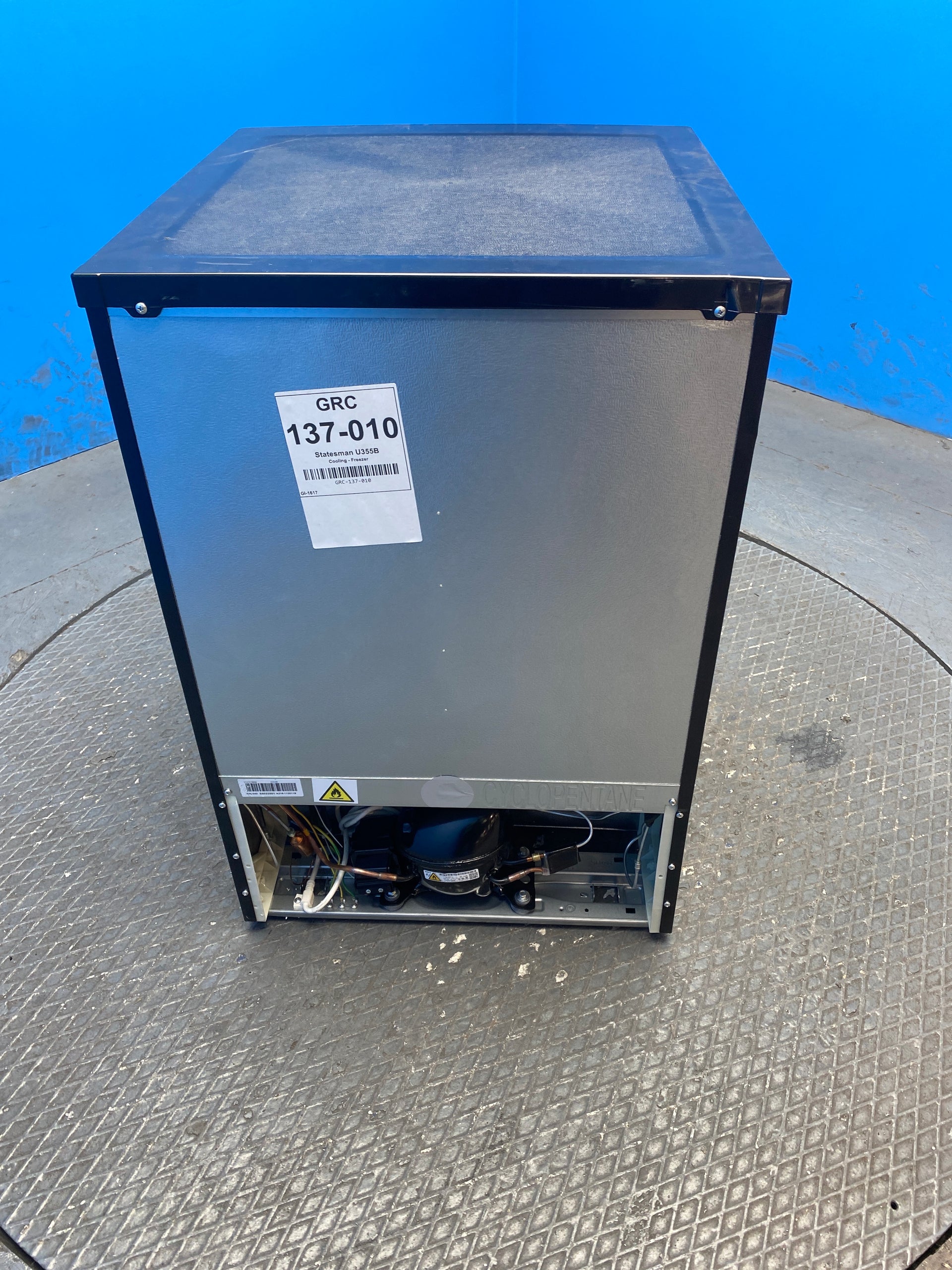 Statesman U355B 86 Litre Under Counter Freezer