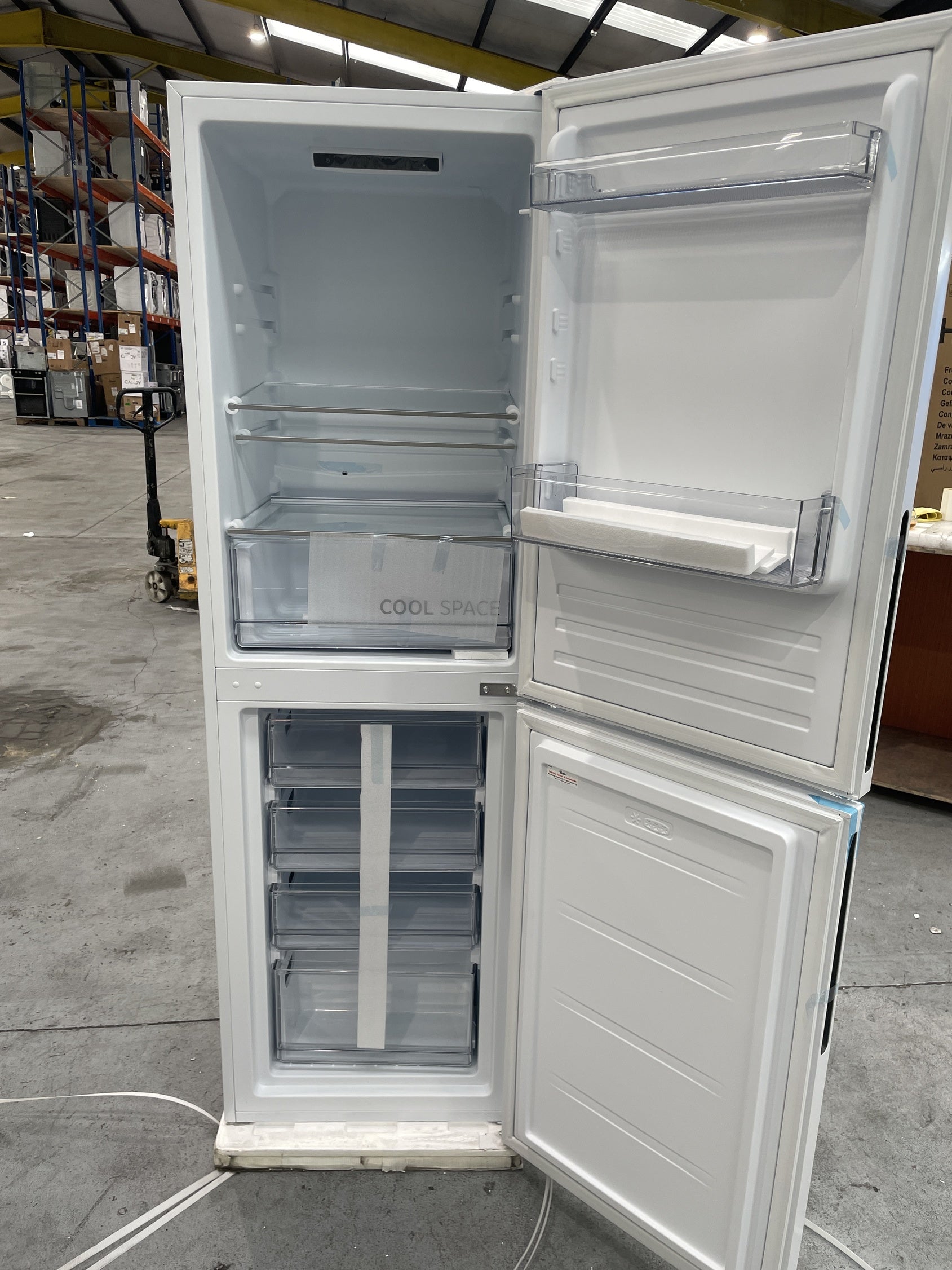 #GRC-157-911 - Hoover HOCT3L517EWK 252 Litre Combi Fridge Freezer