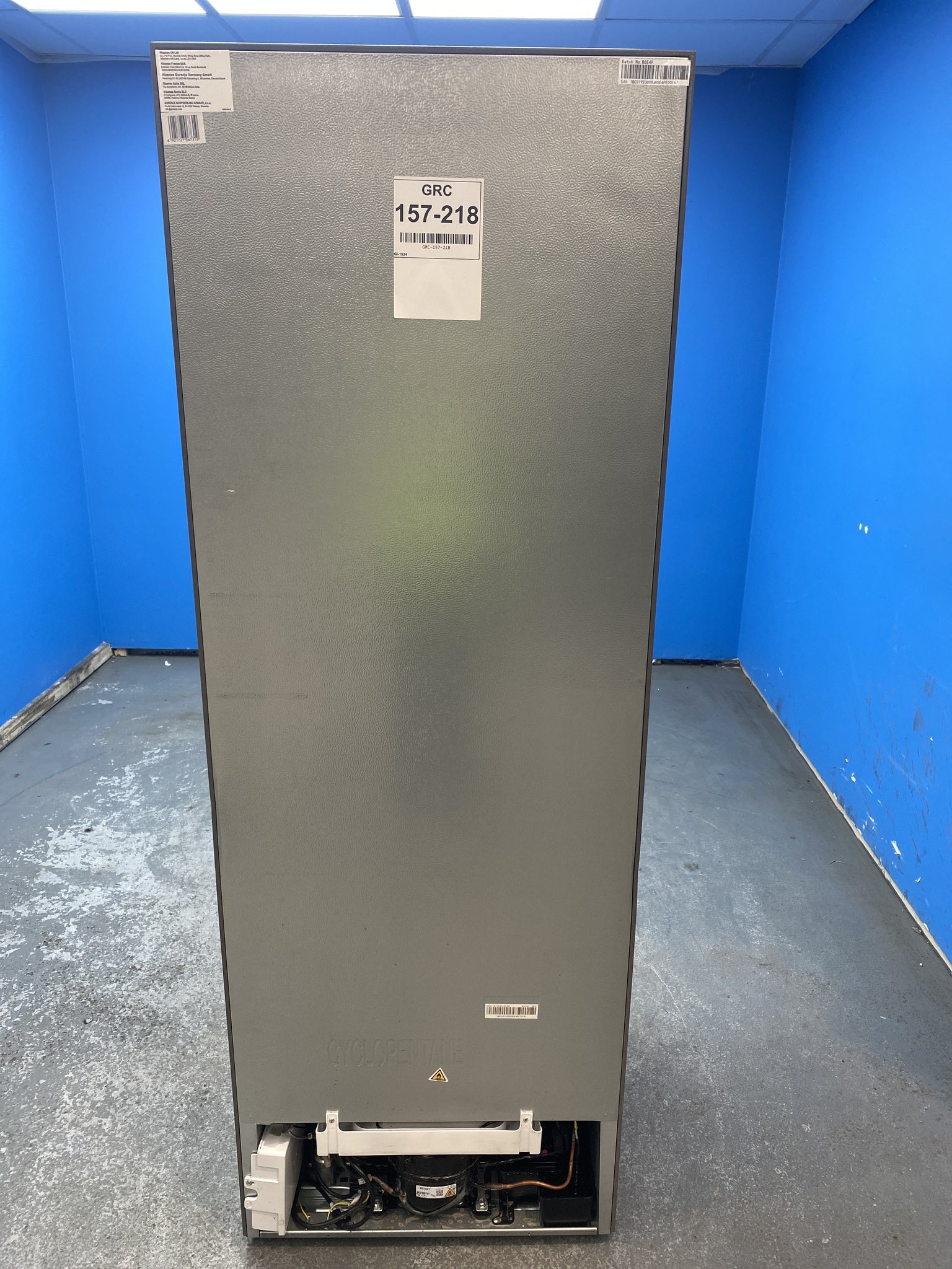 #GRC-157-218 - Hisense RL415N4ACE Tall 322 Litre No Frost Larder Fridge