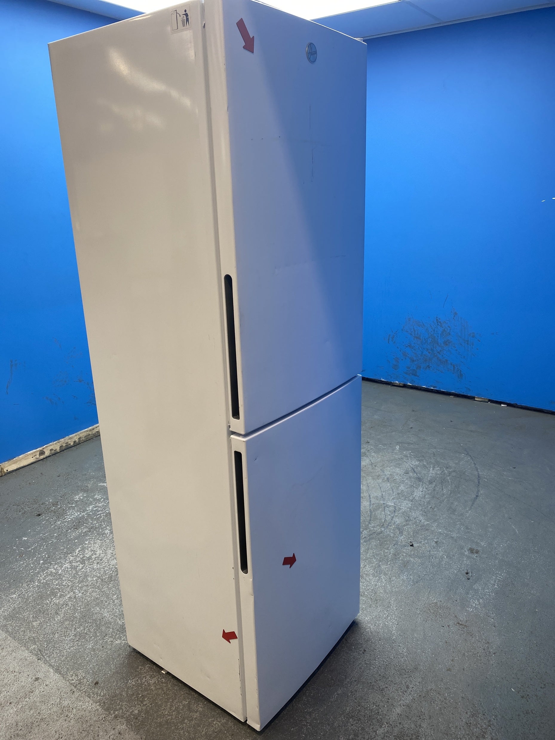 #GRC-157-080 - Hoover HVT3CLECKIHW 235 Litre Combi Fridge Freezer