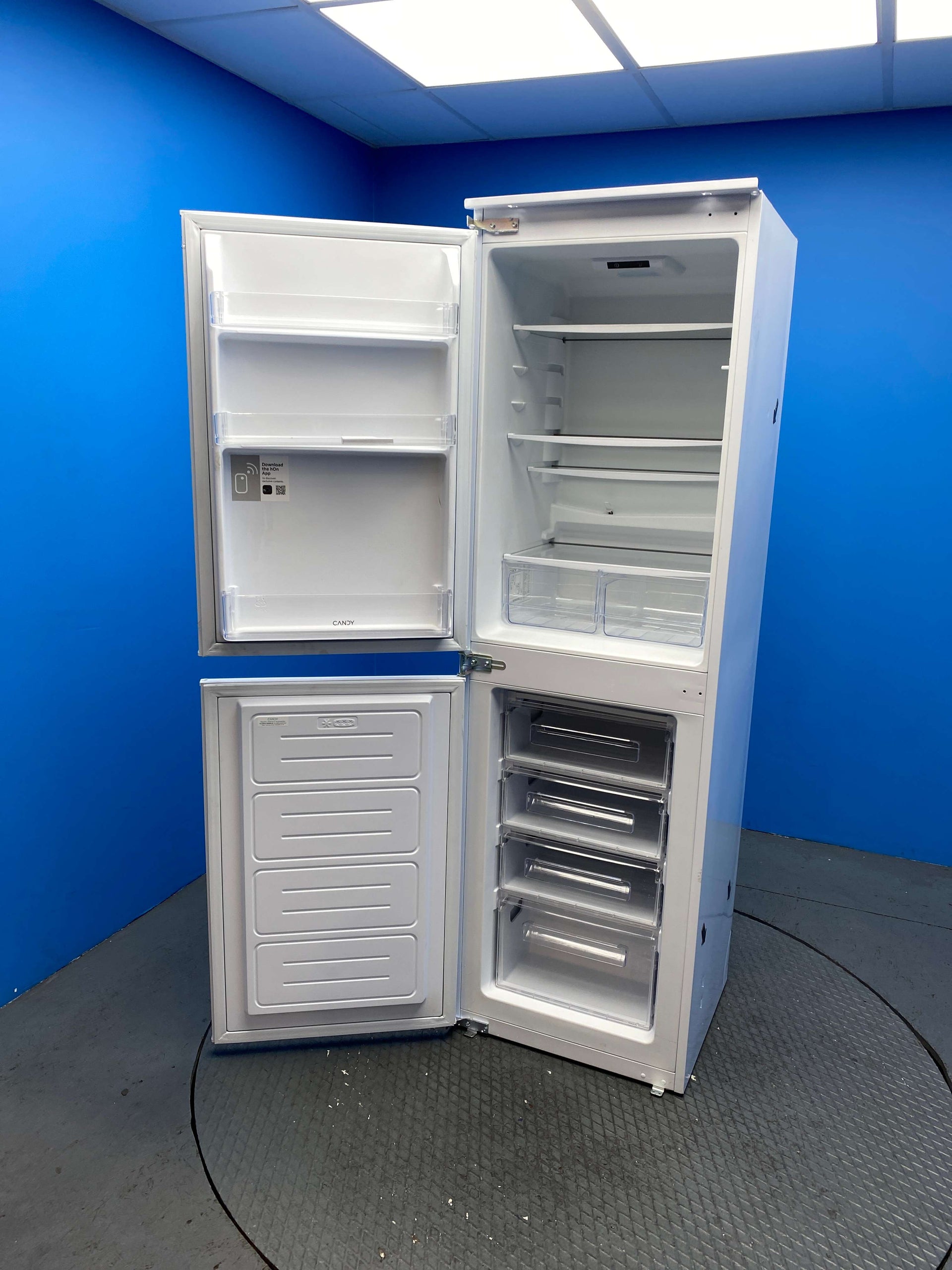 Candy CB50S518EK Integrated 233 Litre Combi Fridge Freezer