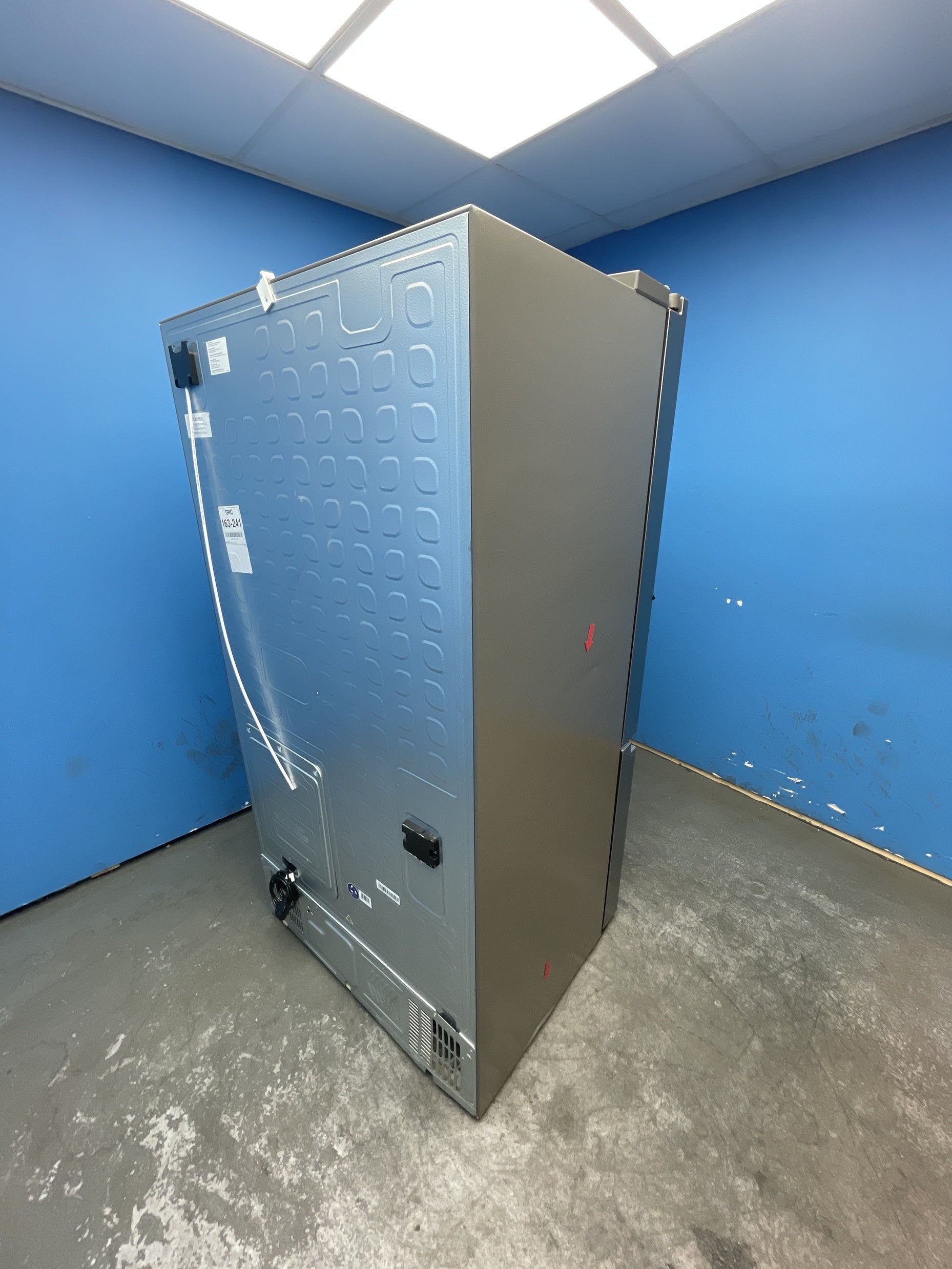 #GRC-163-241 - Hisense RF815N4SESE French Door 364 Litre Fridge Freezer