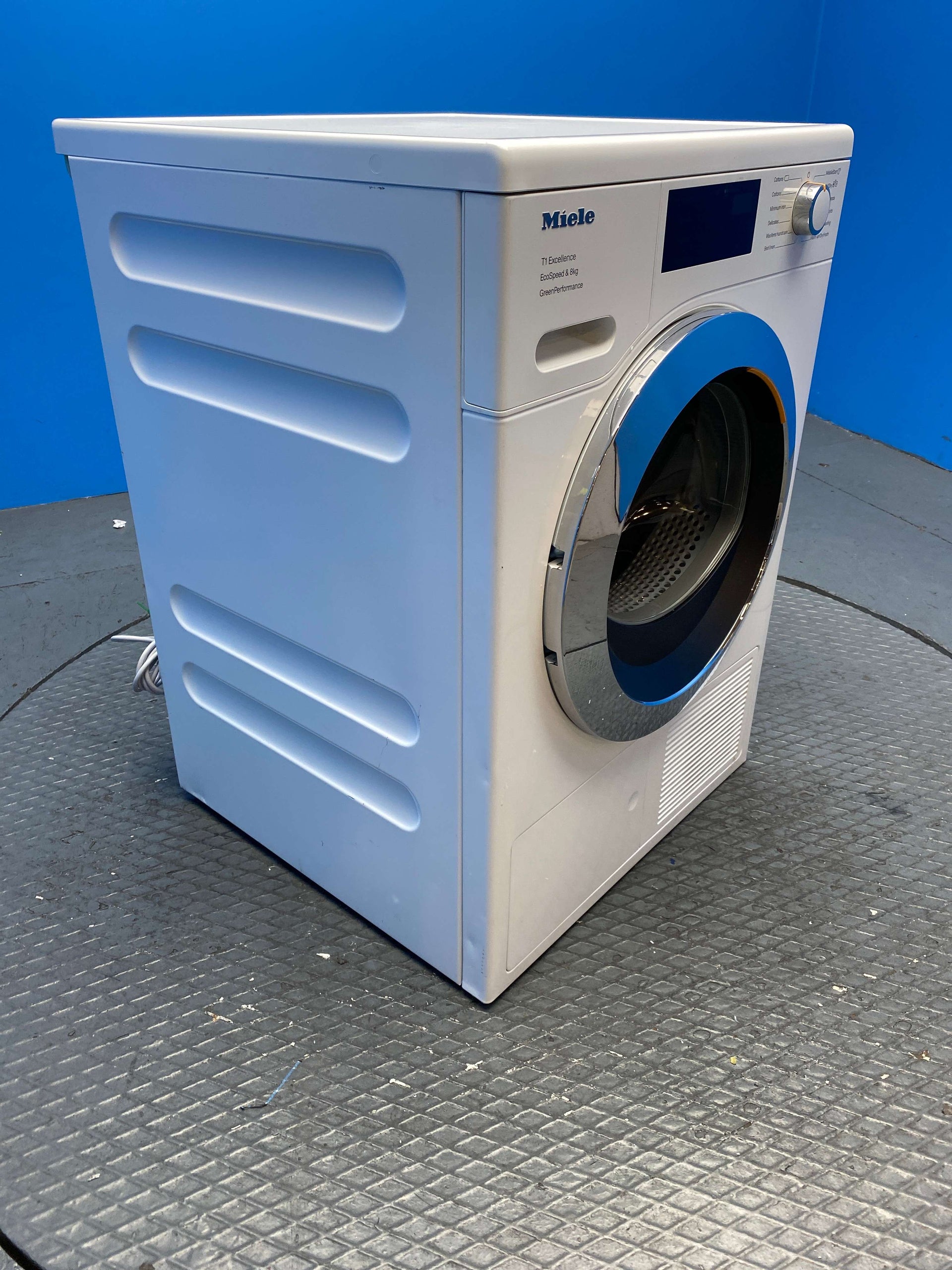 Miele TEF765WP 8kg Heat Pump Tumble Dryer