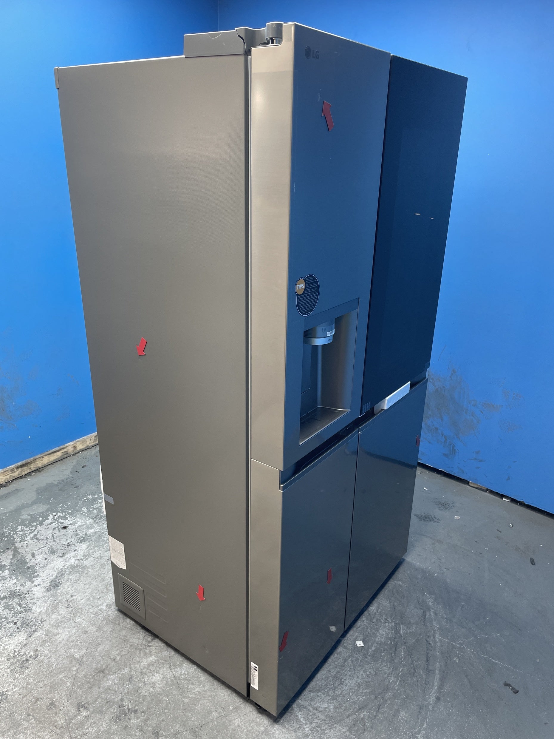 #GRC-158-058 - LG GSXE81PYBD InstaView American Style Fridge Freezer