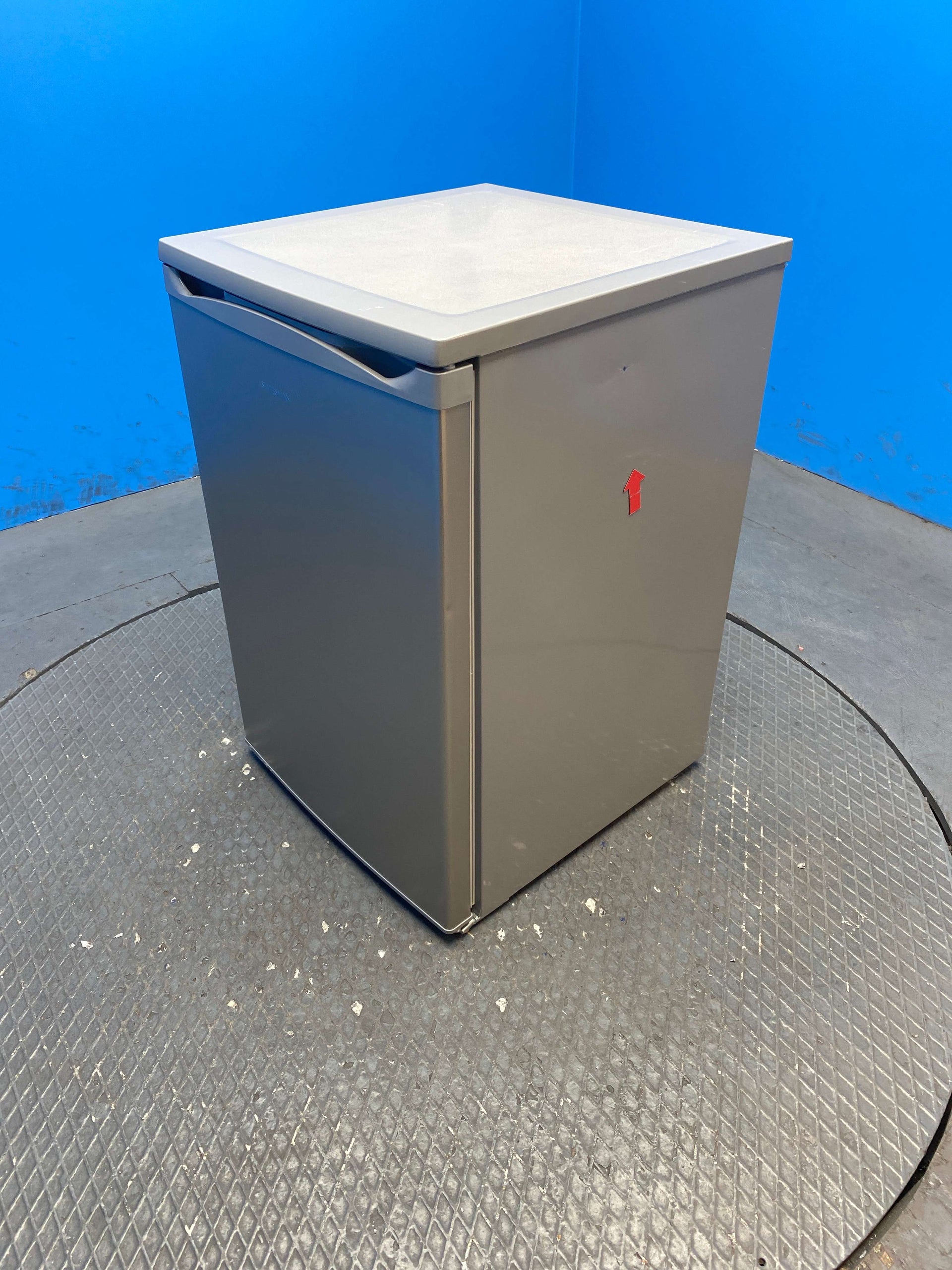 Statesman L255S 113 Litre 55cm Under Counter Fridge