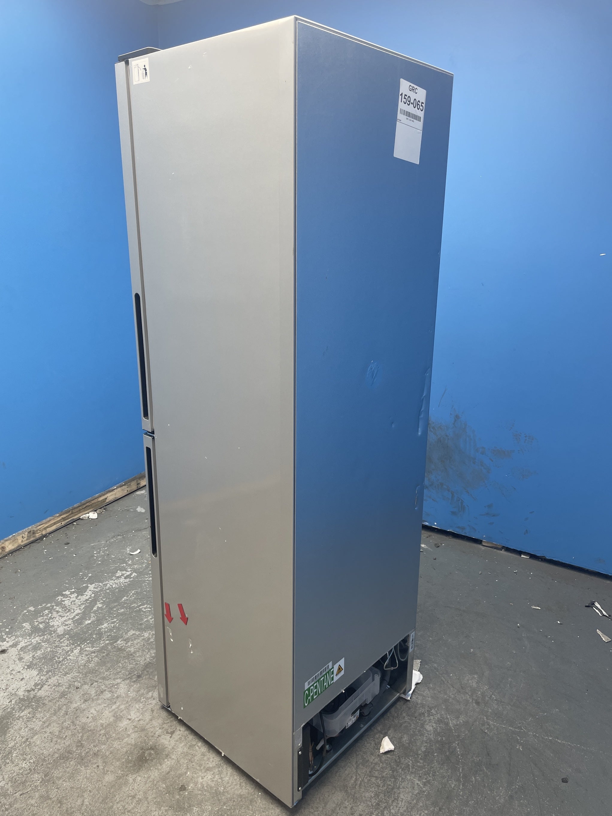 #GRC-159-065 - Hoover H-FRIDGE 300 HVT3CLECKIHS 252 Litre Combi Fridge Freezer