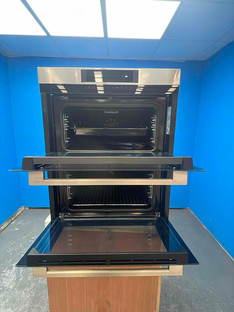 #GRC-141-065 - AEG DUK731110M Built-Under SurroundCook Double Oven