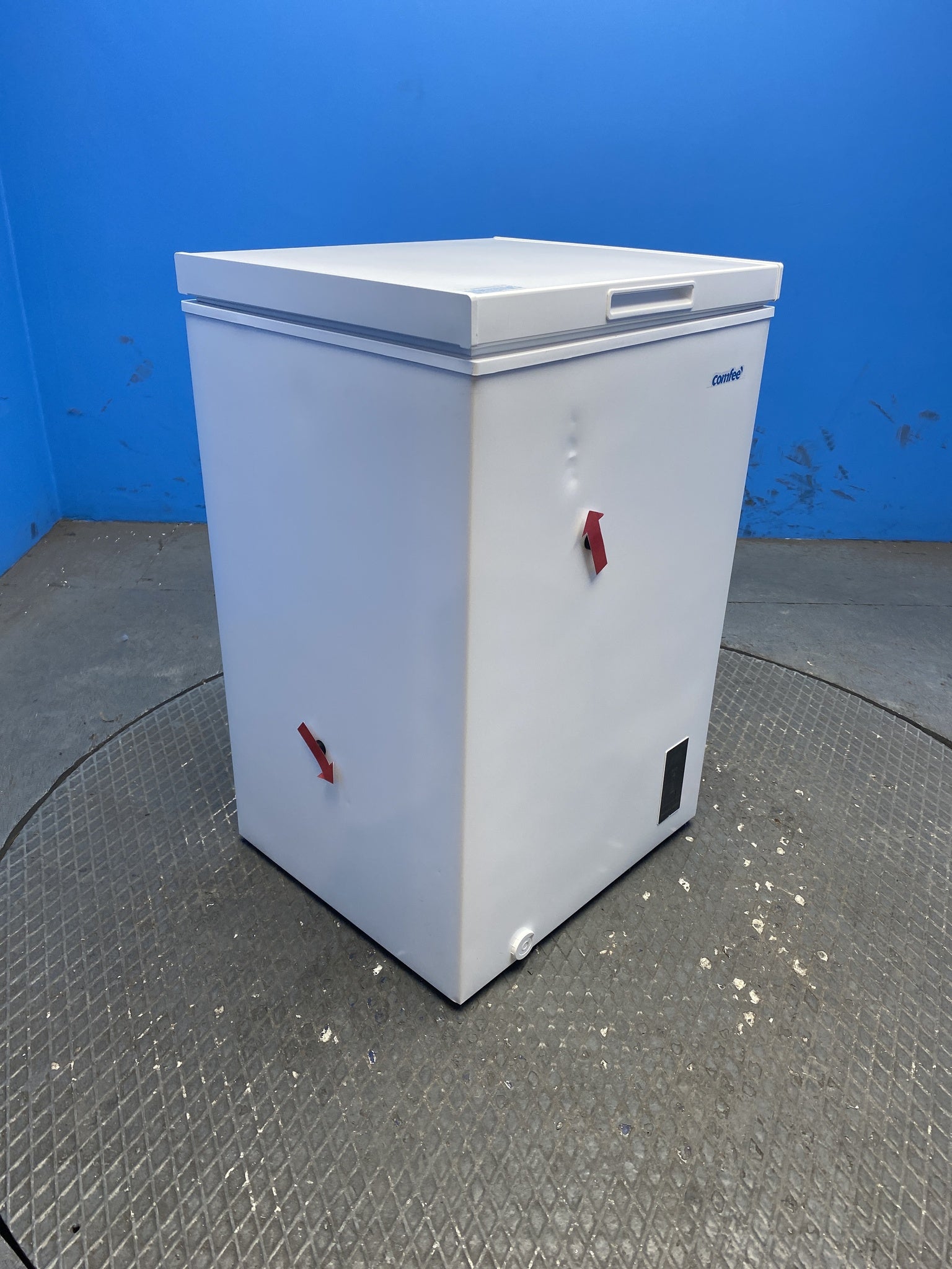 COMFEE' RCC100WH2E 99L Chest Freezer with Digital Control