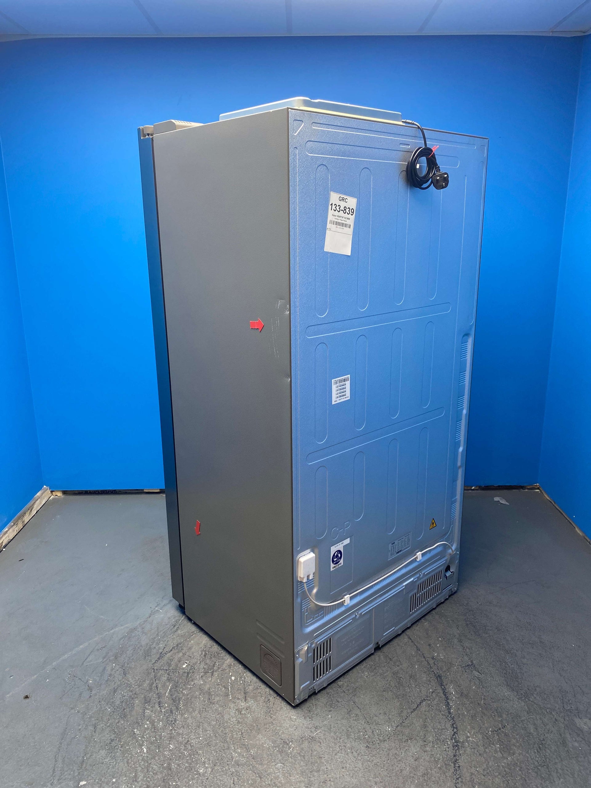 Haier Series 7 HSW79F18CIMM Plumbed American Fridge Freezer