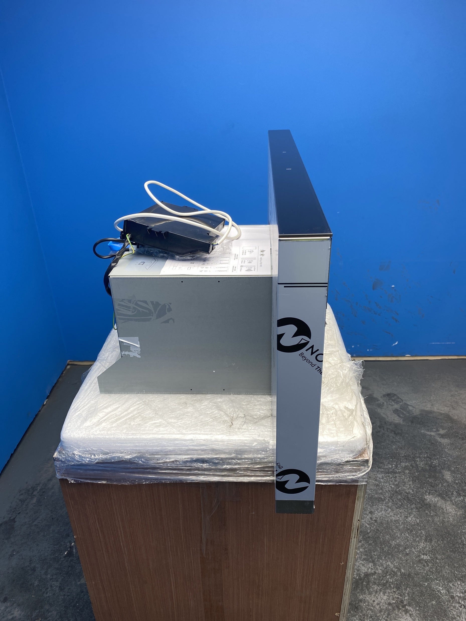 #GRC-147-191 - AEG DBE5961HG 90cm SilenceTech Chimney Cooker Hood