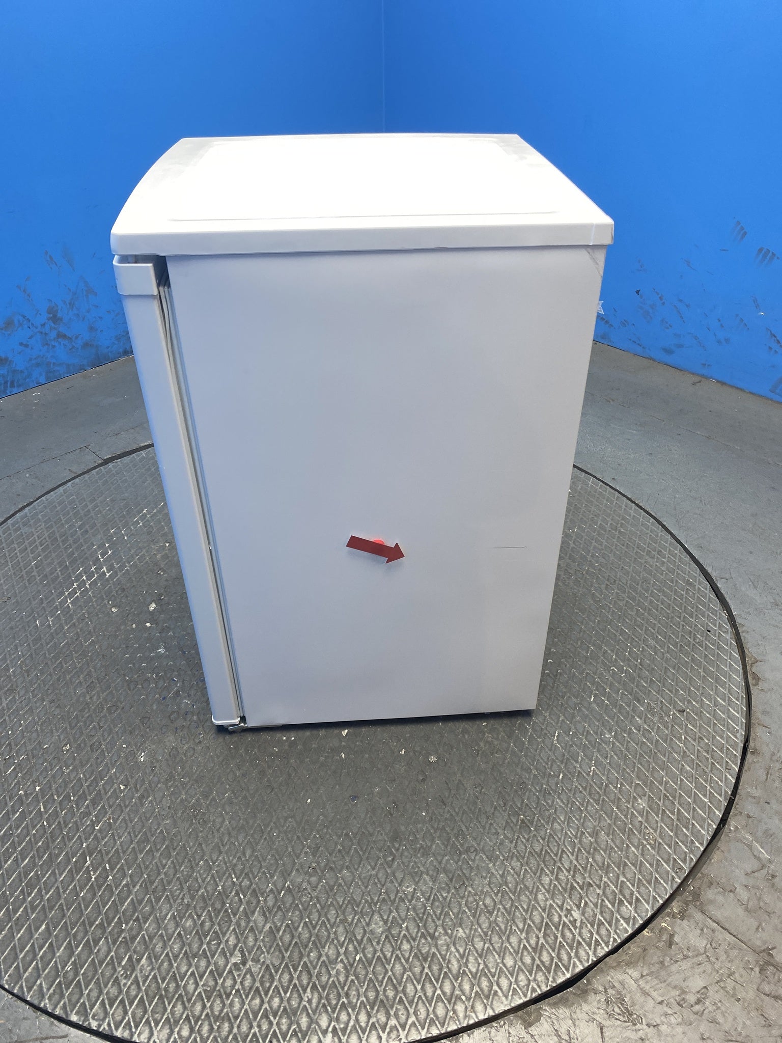 Igenix IG355W 94 Litre Under Counter Freezer