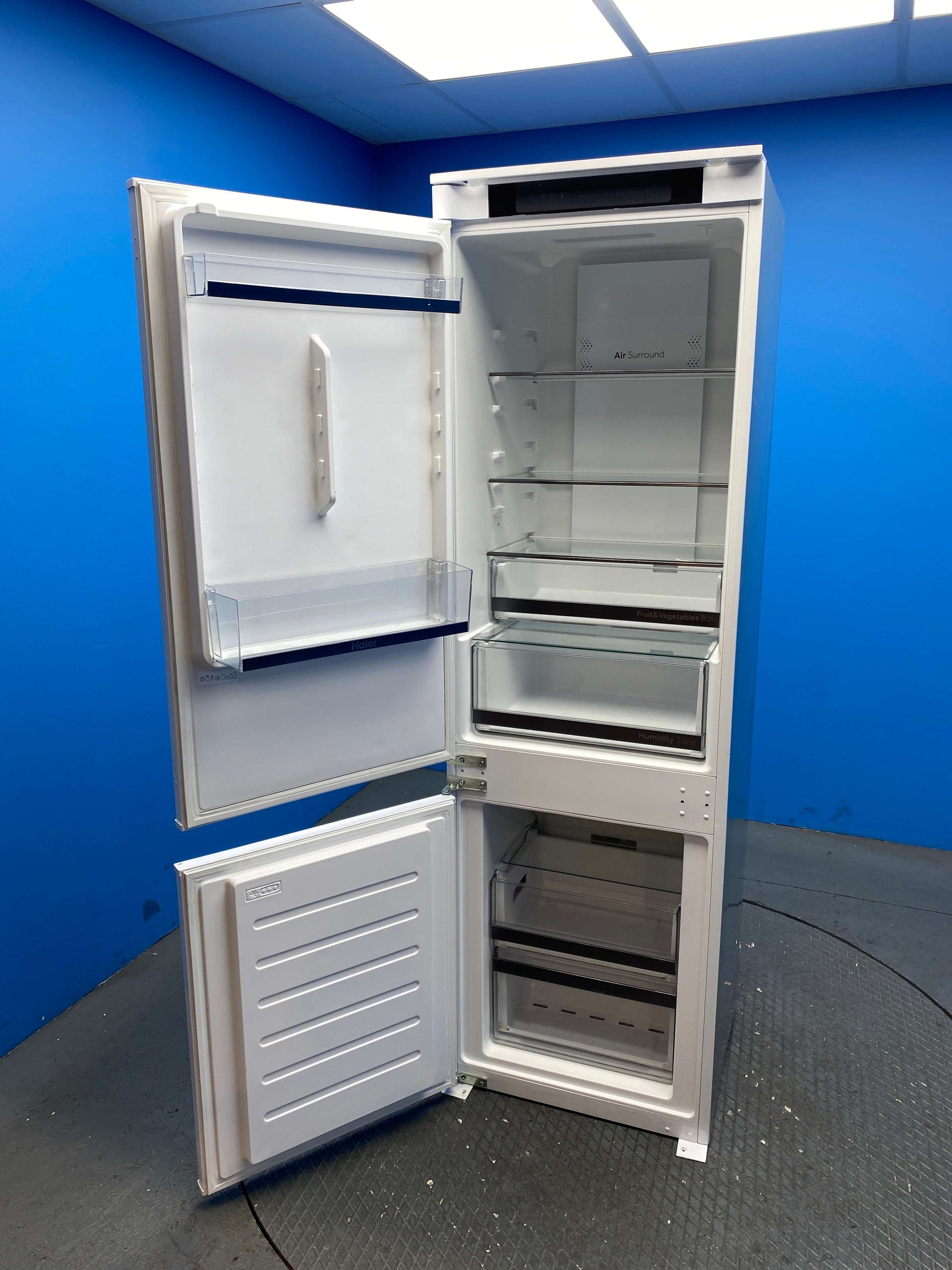 Haier HBW5518EK Integrated 248 Litre Combi Fridge Freezer