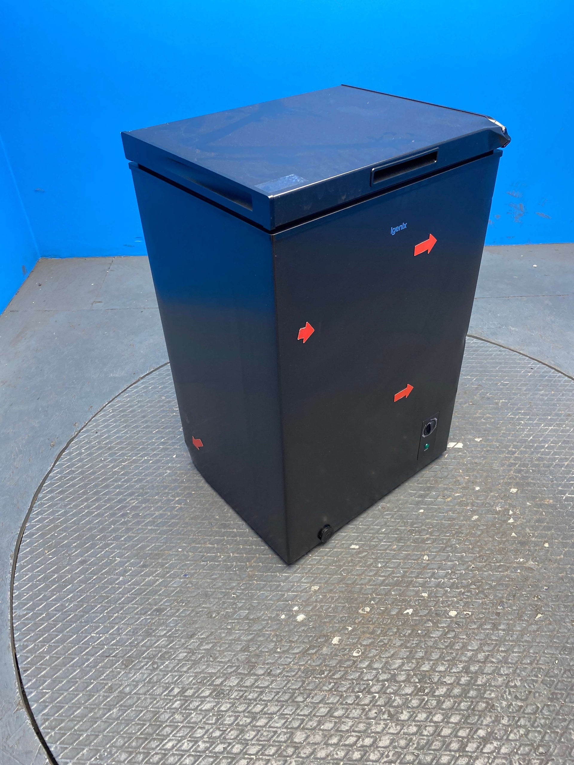 Igenix IG100B 99 Litre Freestanding Chest Freezer