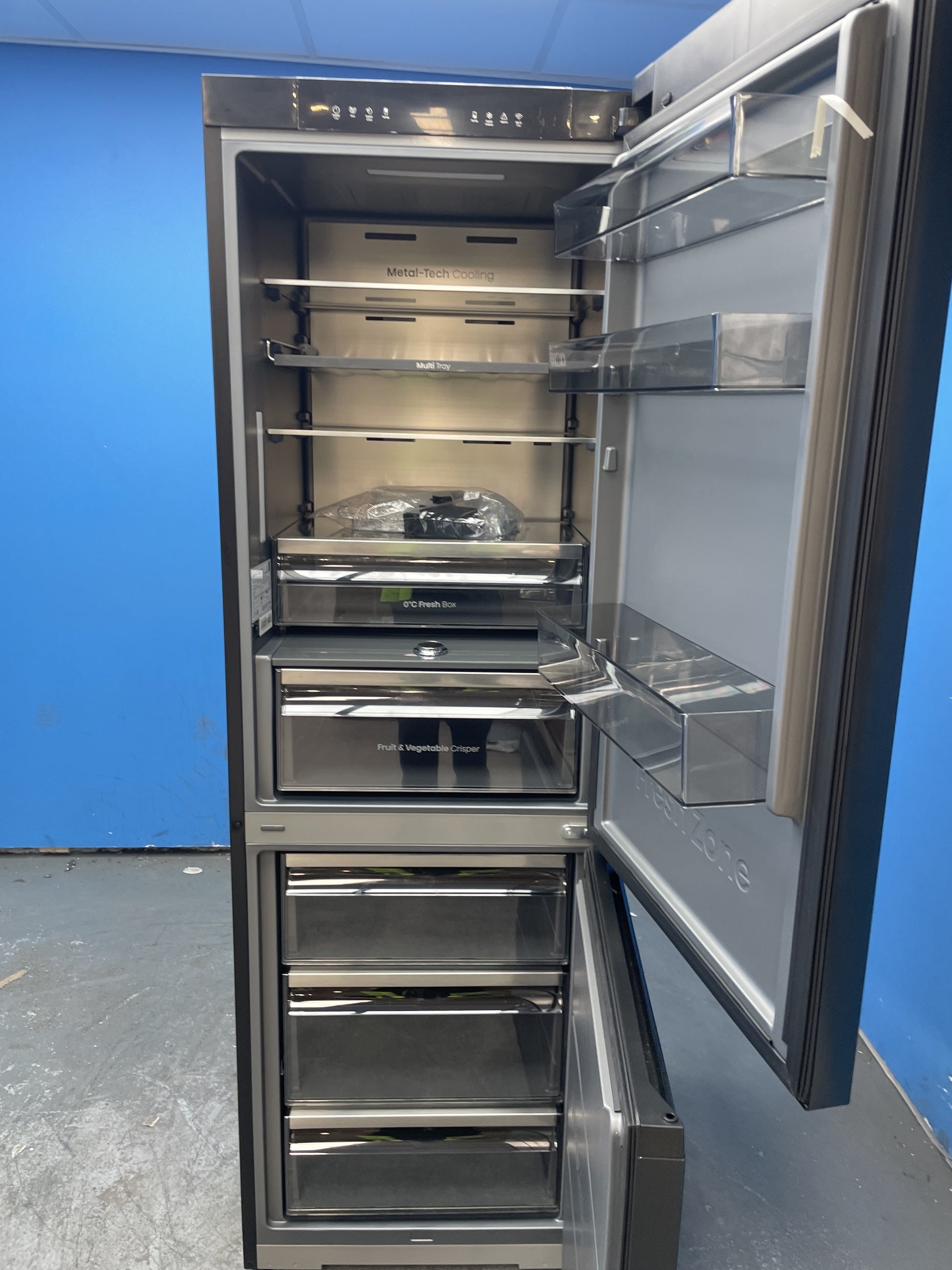 #GRC-158-063 - Hisense RB5K330GSFC KitchenFit 330 Litre Total No Frost Fridge Freezer