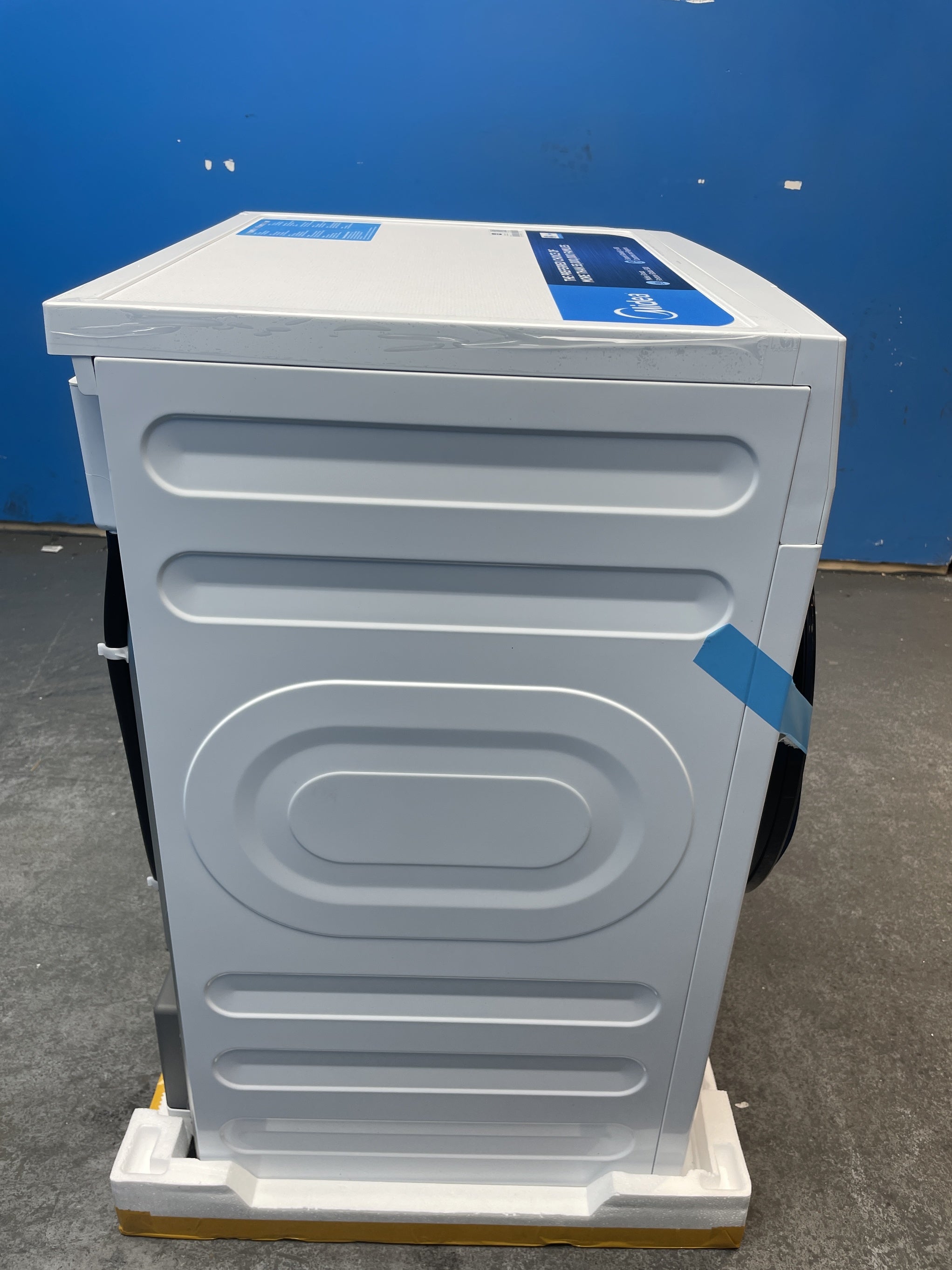 #GRC-158-924 - Midea MD200H80WB/W-UK 8kg Smart Sensor Heat Pump Tumble Dryer