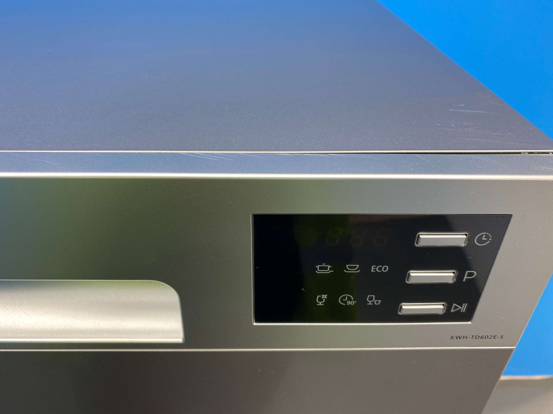 COMFEE' KWH-TD602E-S 6 Place Setting Countertop Dishwasher
