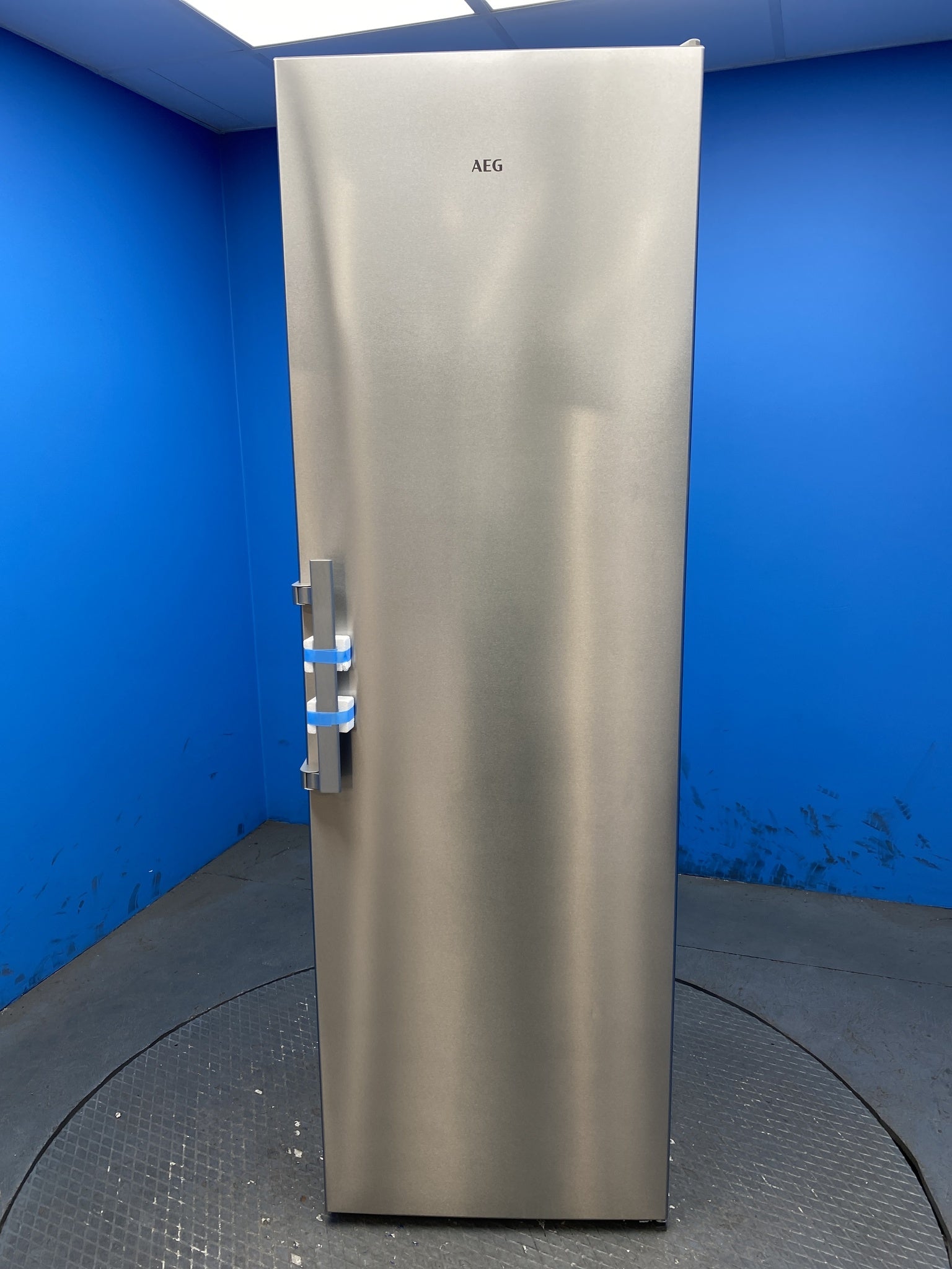 AEG ORK7M391EX 7000 Series MultiFlow Tall Larder Fridge