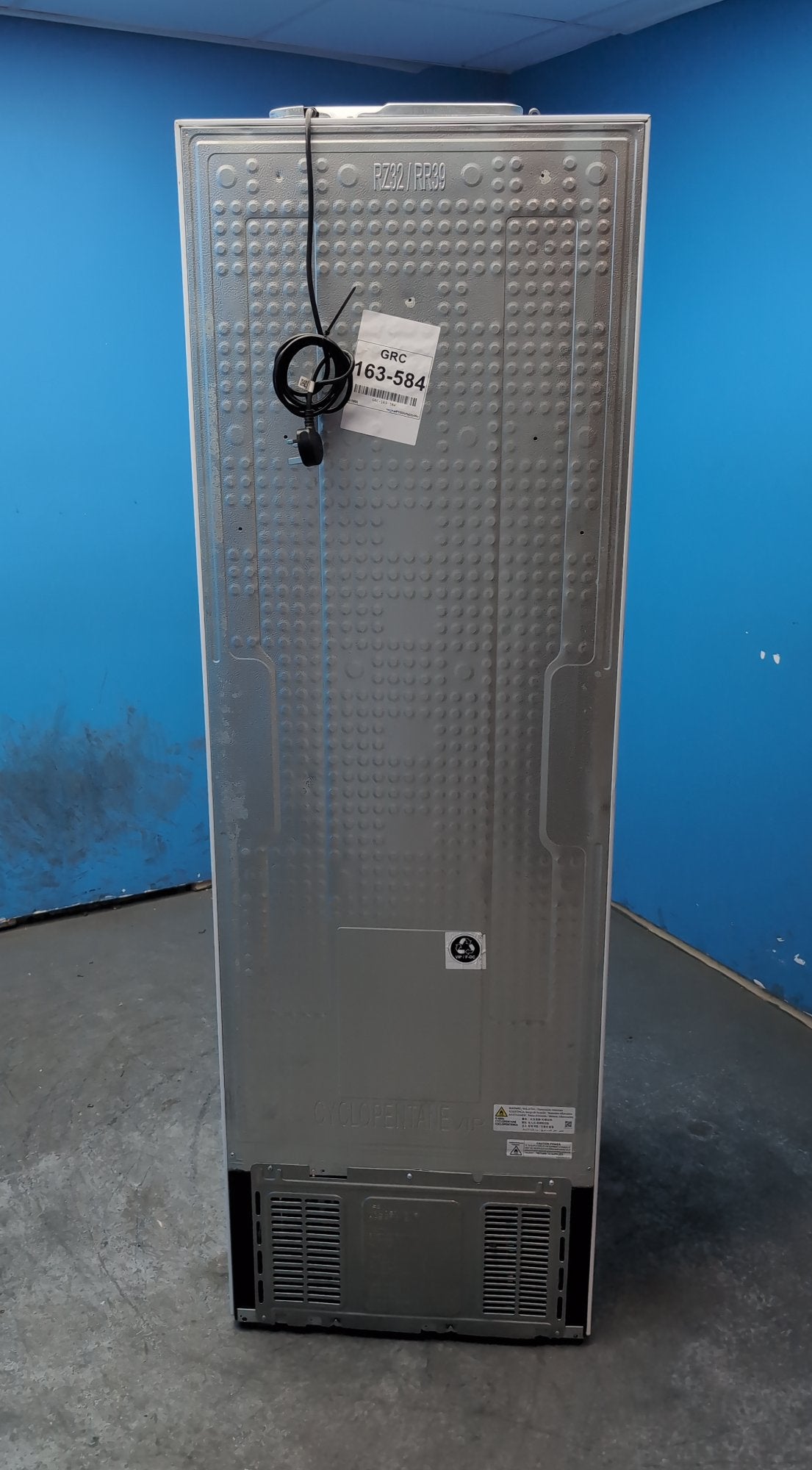 #GRC-163-584 - Samsung Tall Upright Freezer – 323L Capacity, Total No Frost, SmartThings WiFi
