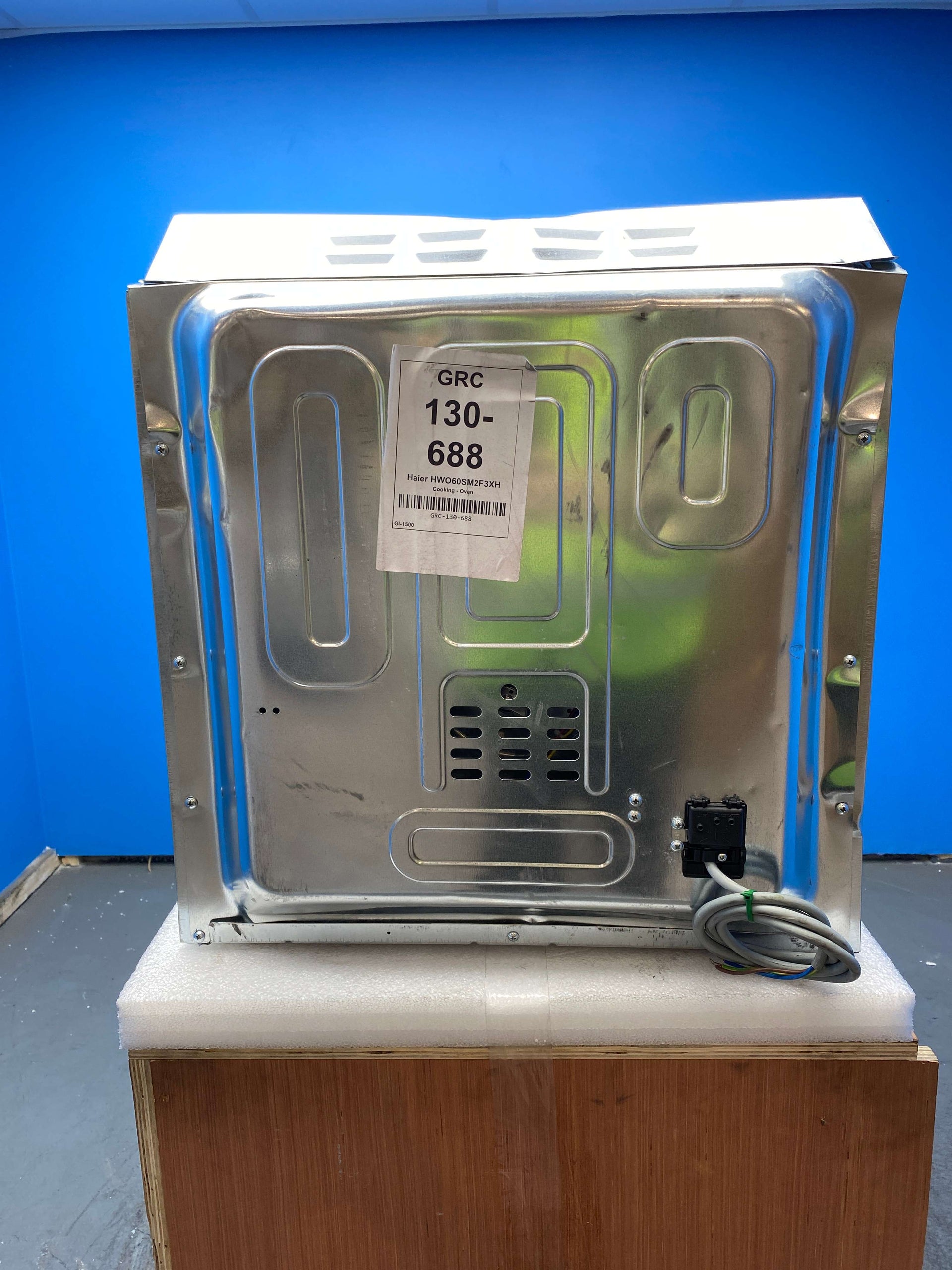 Haier I-Turn Series 2 HWO60SM2F3XH 70L Wi-Fi Built-In Oven