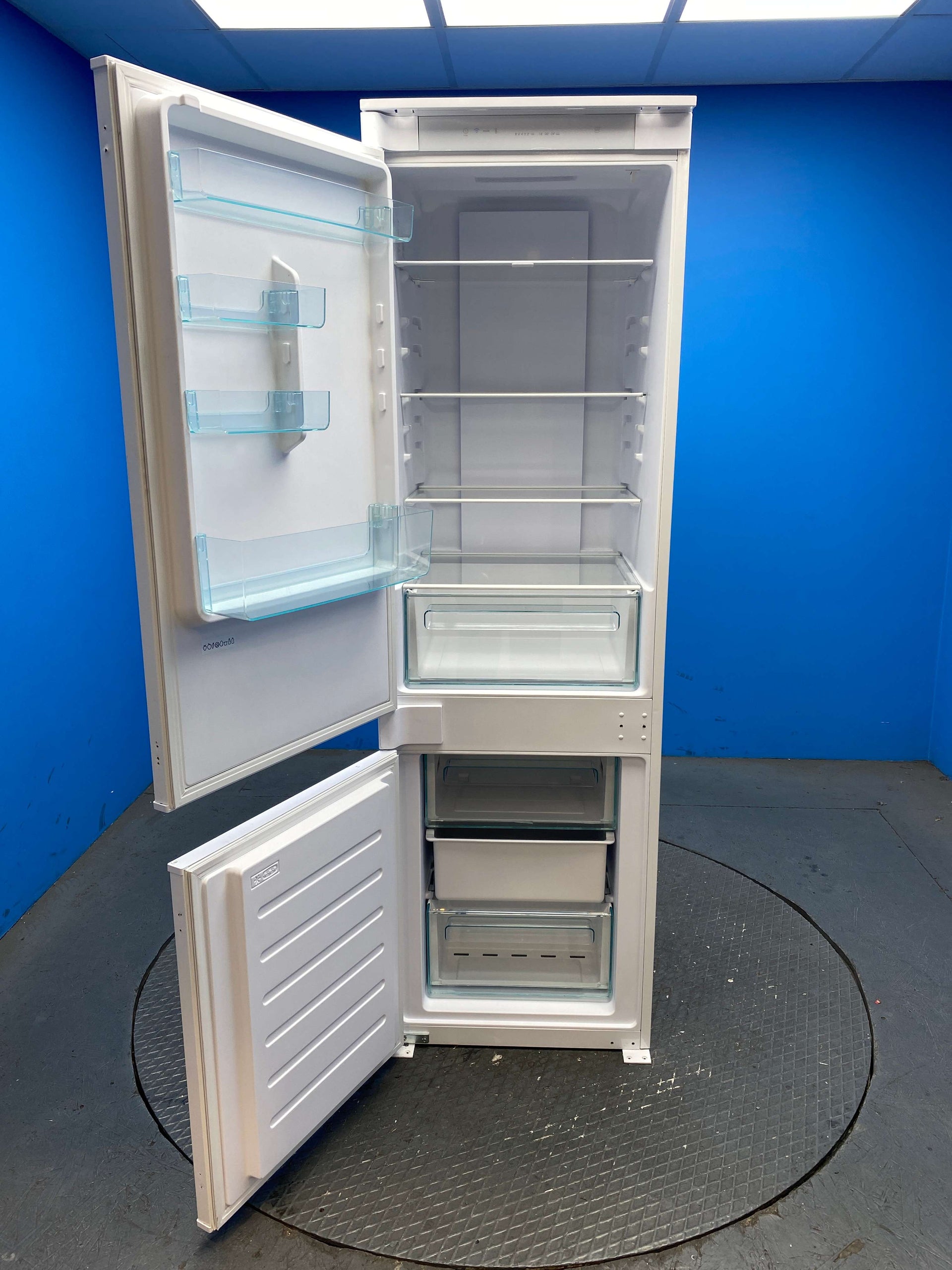 Haier Series 6 HBQW5518EK Built-In No Frost Fridge Freezer