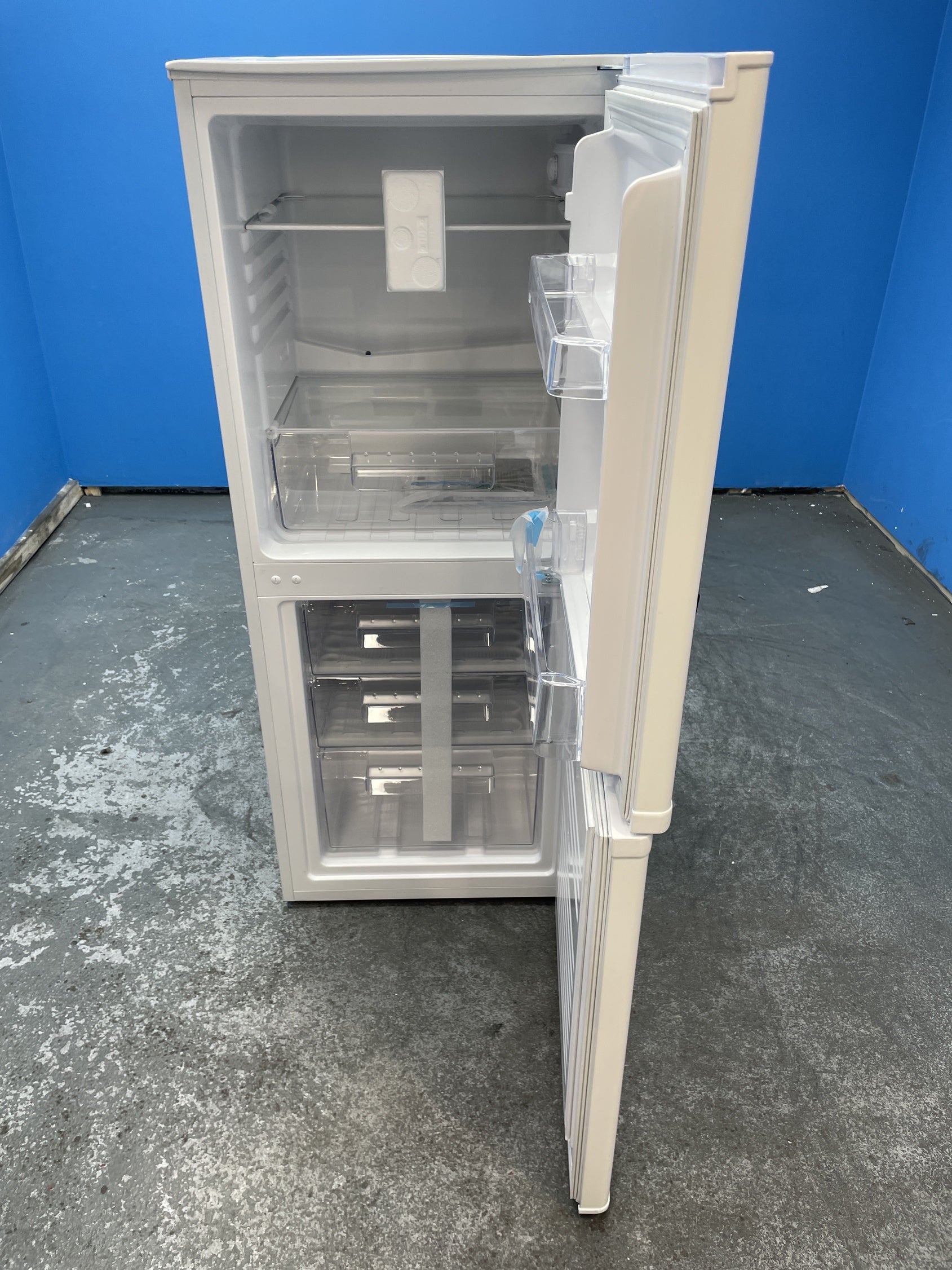 #GRC-155-585 - Candy CCH1S135EWK 55cm 185 Litre Combi Fridge Freezer
