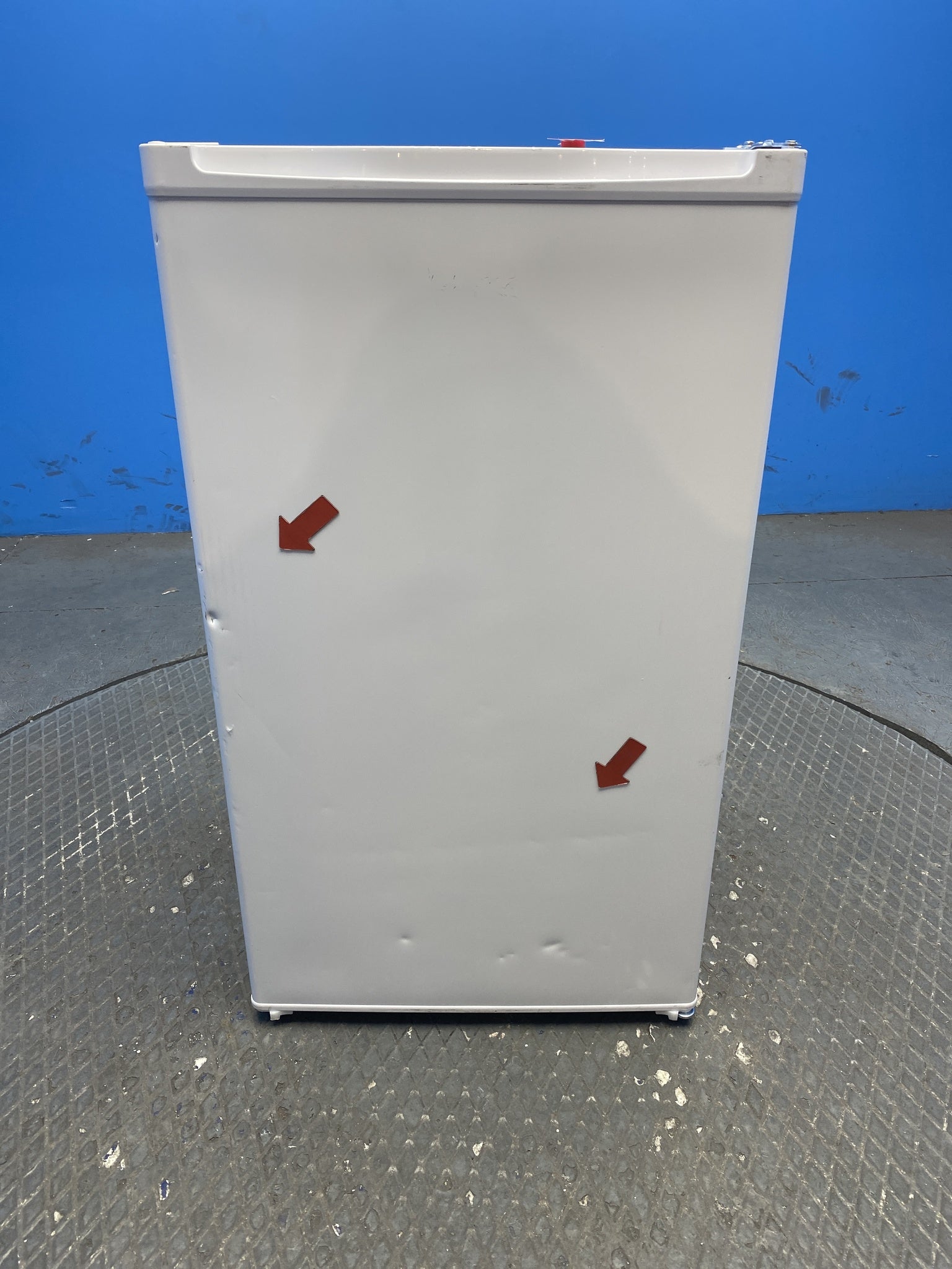 HYE RF01UCFR60W01 60L Under Counter Freezer
