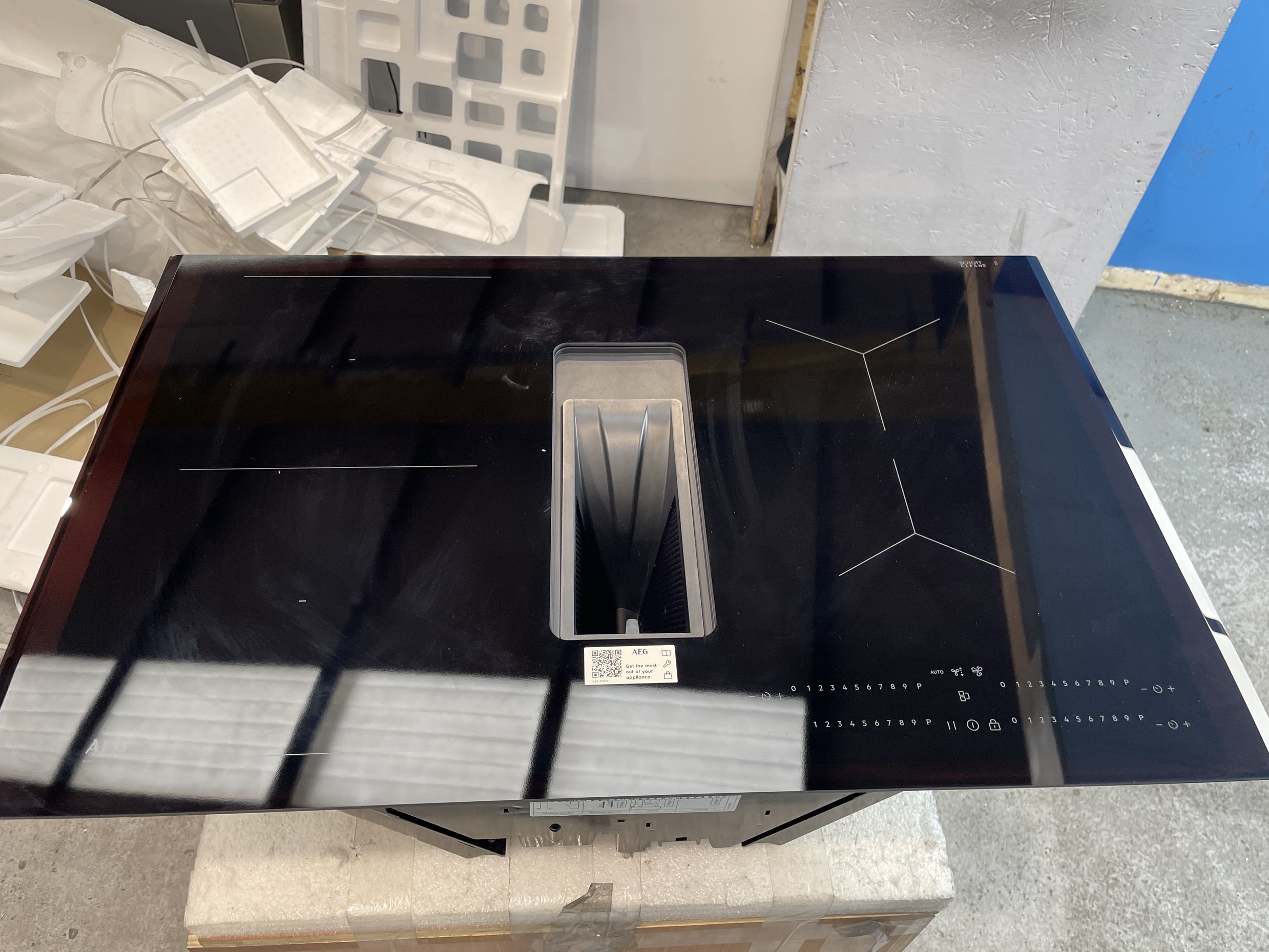 #GRC-158-306 - AEG 6000 Series TH84CB03FB 80cm Venting Induction Hob