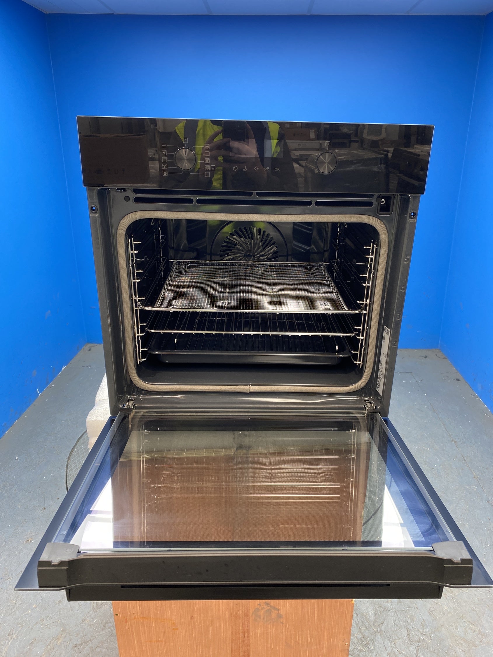 #GRC-142-848 - AEG OS6PB50AK Built-in Pyrolytic Single Oven with AirFry