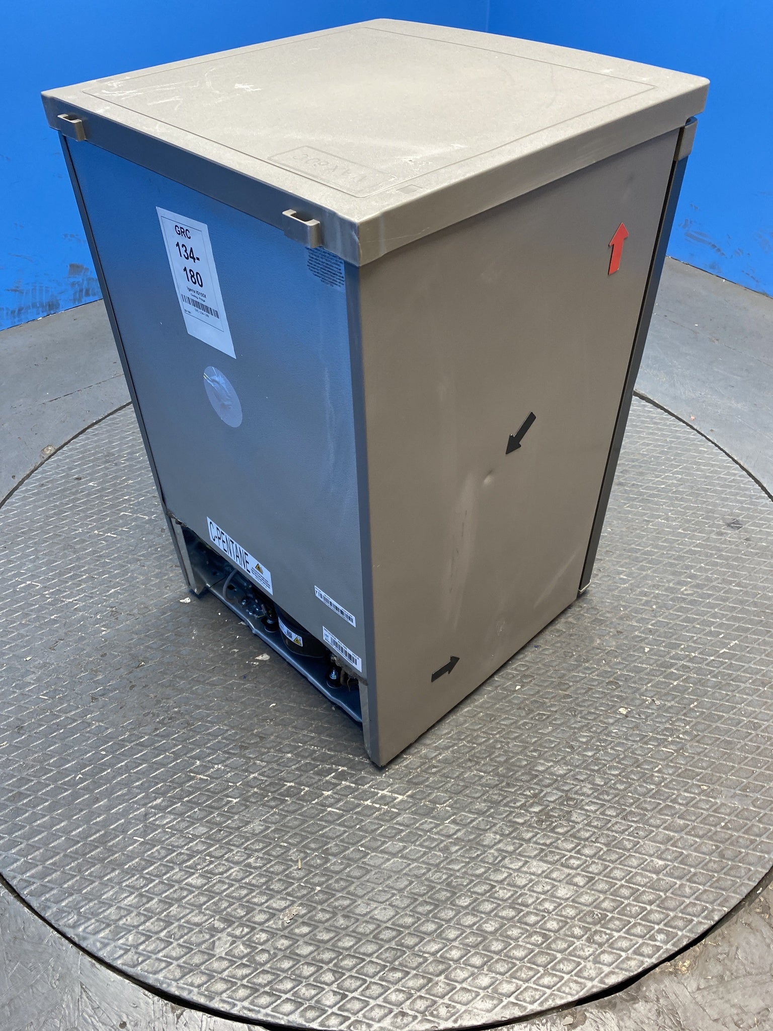 Igenix IG155X 109 Litre Under Counter Fridge with Ice Box