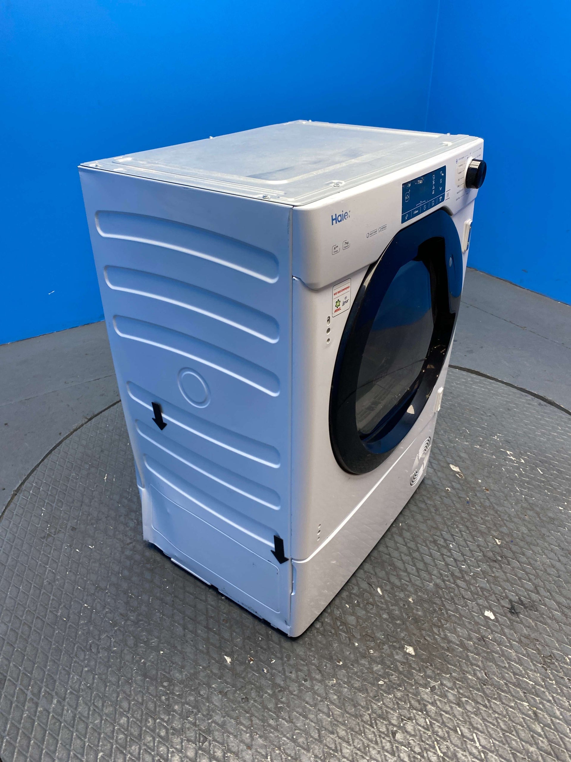 Haier Series 6 HDBIH7A2TBEX Integrated 7kg Heat Pump Tumble Dryer