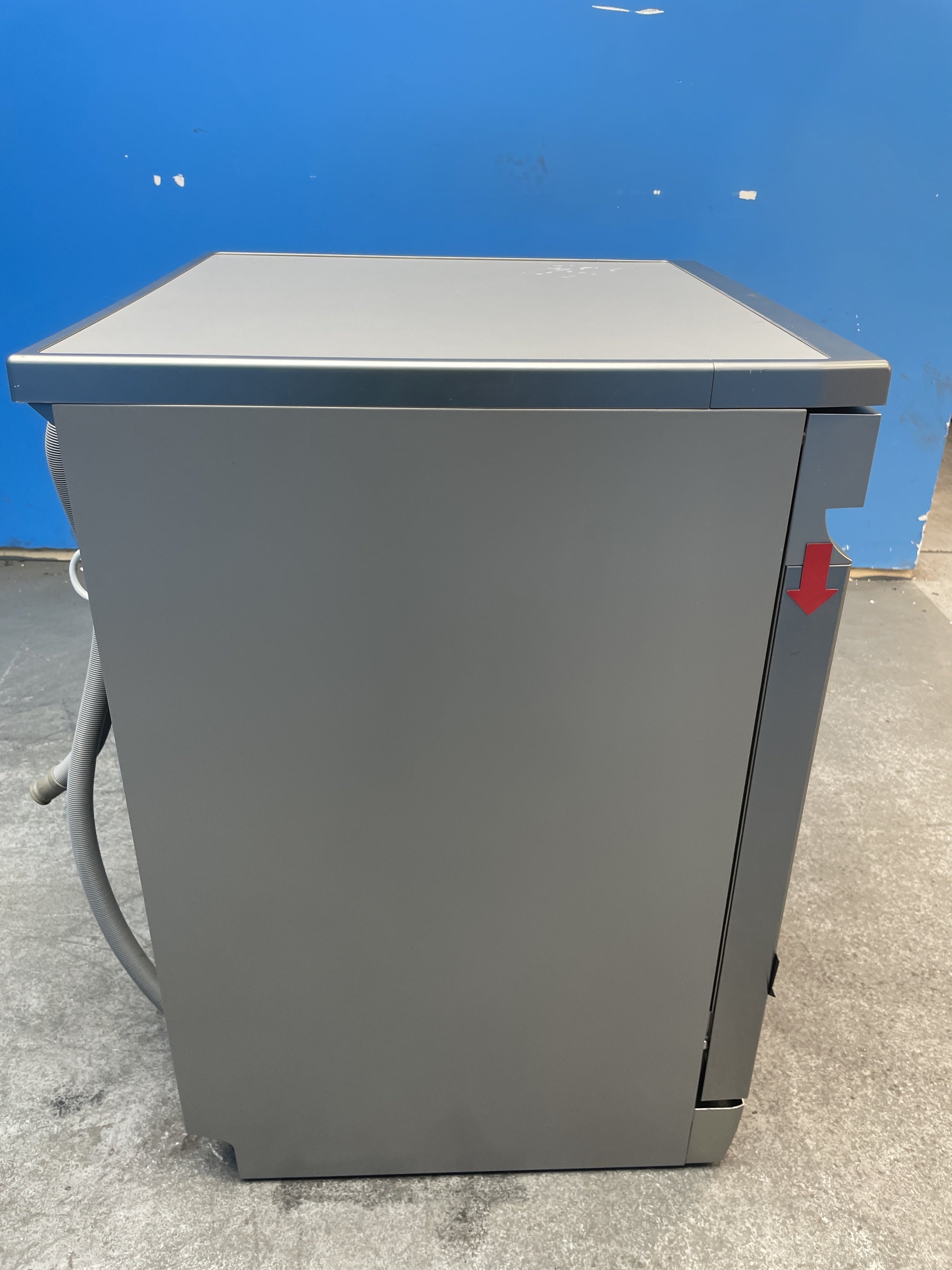 #GRC-158-778 - Midea MDWEF1433D 14 Place Full Size Dishwasher in Silver