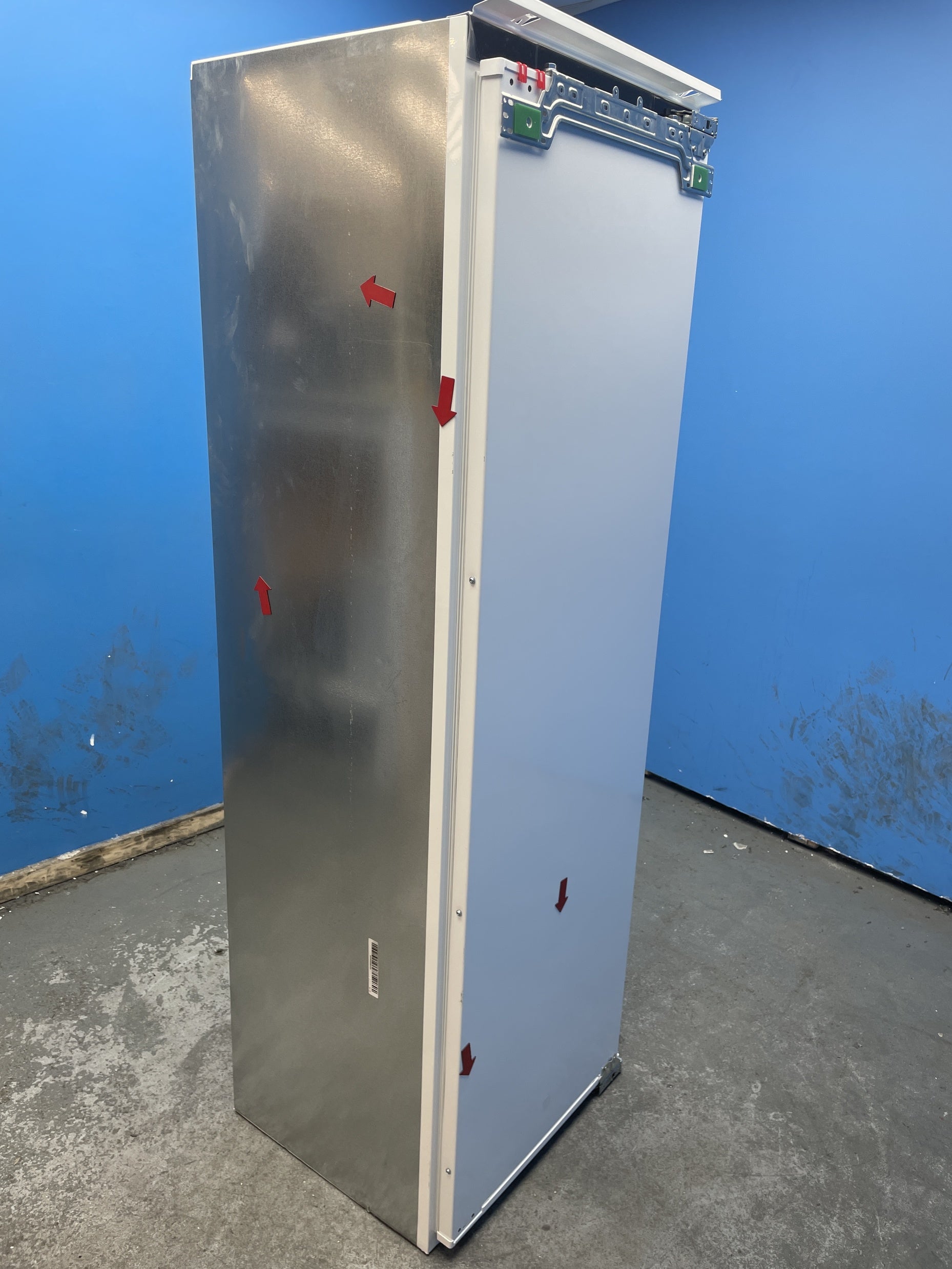 #GRC-158-308 - AEG 7000 Series NAB7N181EC Integrated Upright Frost Free Freezer