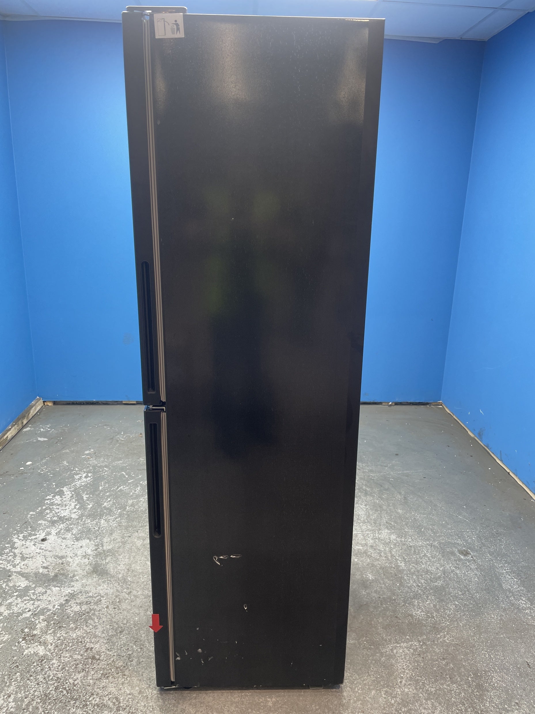 #GRC-159-260 - Hoover HVT3CLECKIHB 235 Litre Combi Fridge Freezer