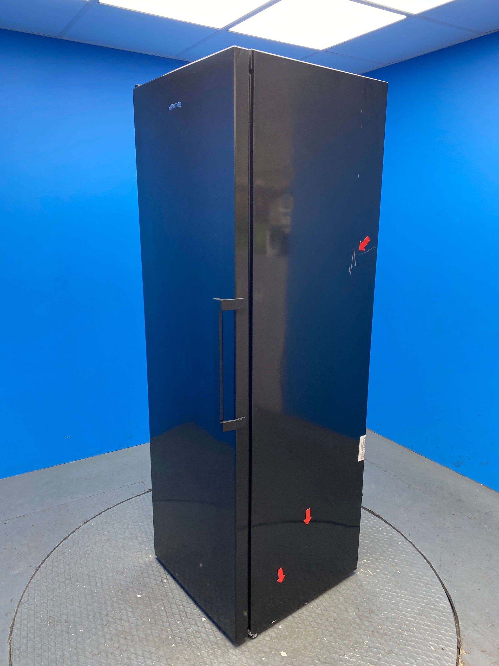 Smeg UKFF18EN2HB 280L Black No Frost Freezer
