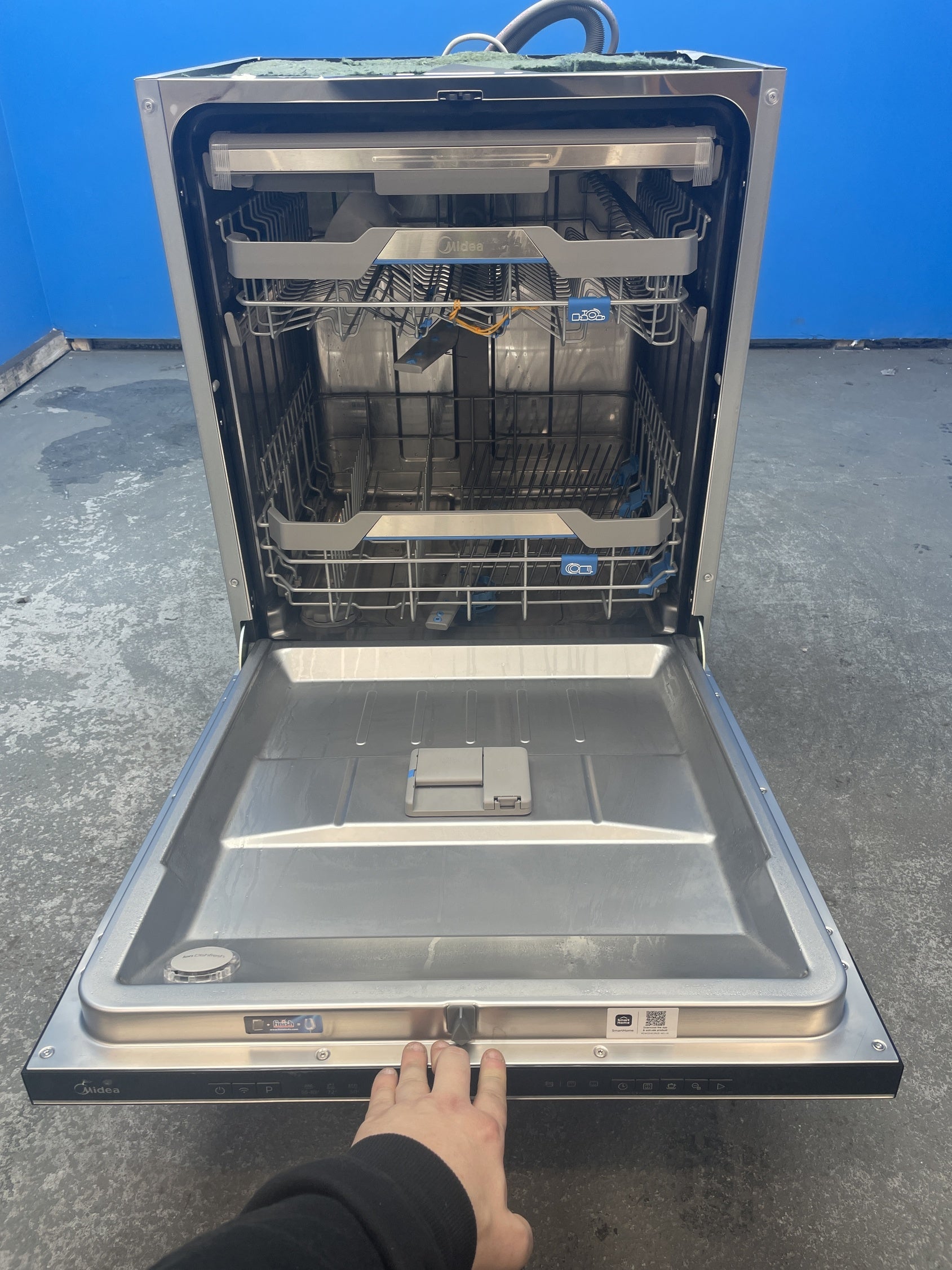 #GRC-154-504 - Midea MDWEB1403MB Built-in 14 Place Smart Dishwasher
