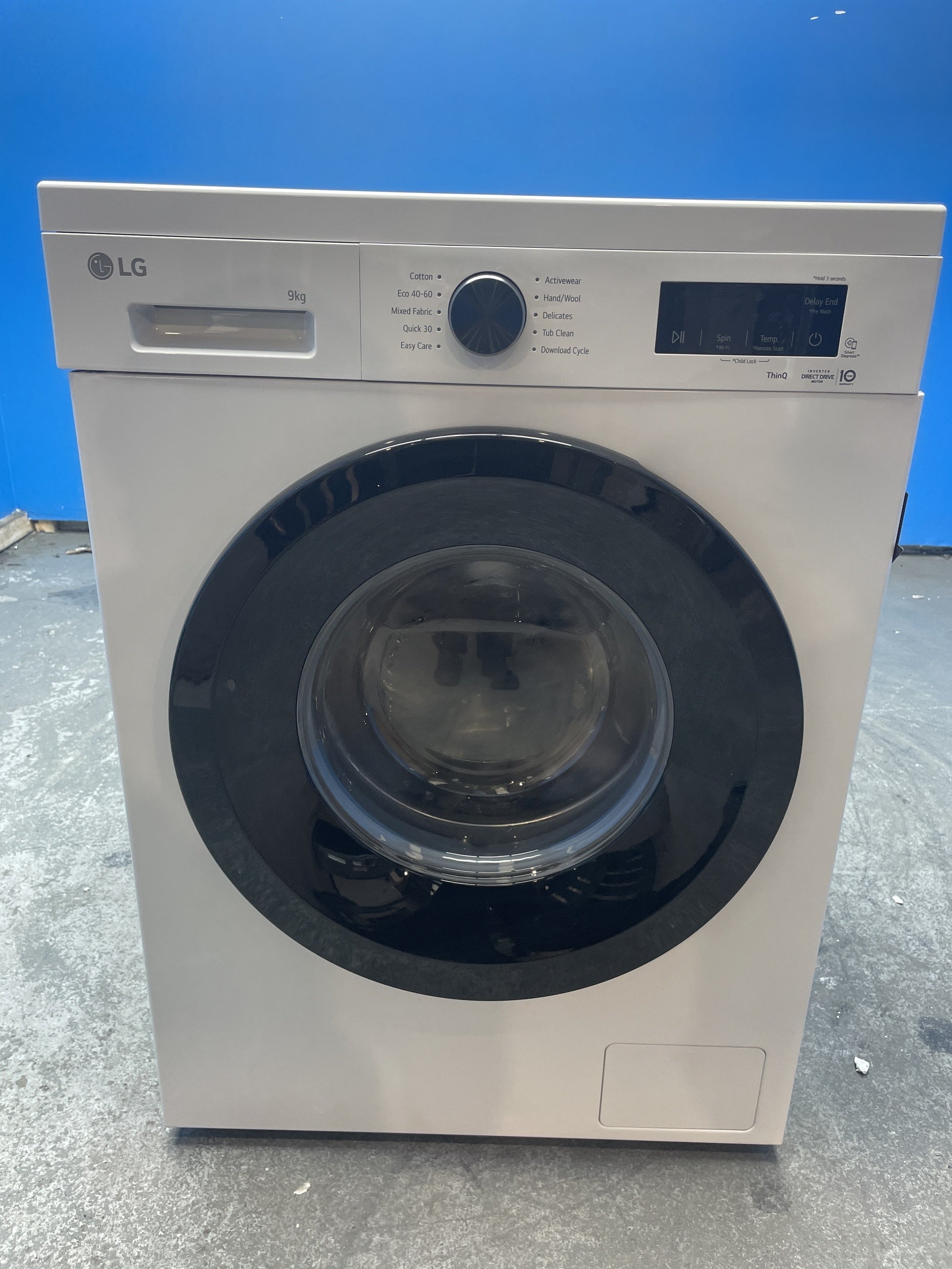 #GRC-159-931 - LG F4X1009NWK 9kg 1400 Spin Washing Machine with Steam