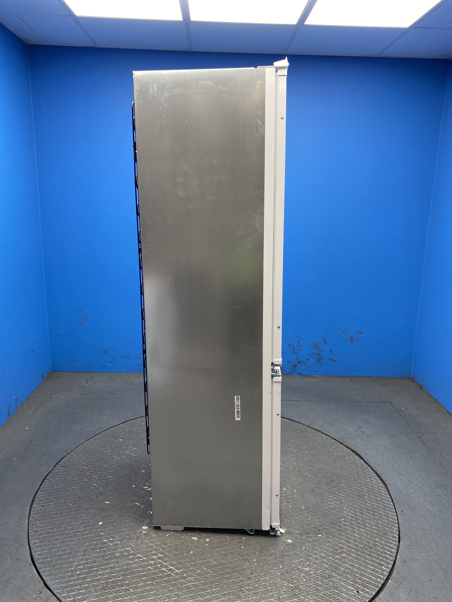 AEG LNS5LE18S 70/30 Integrated Low Frost Fridge Freezer