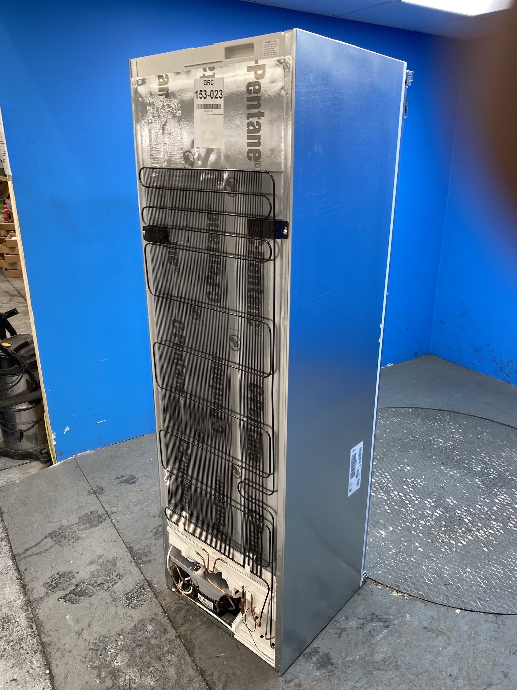 #GRC-153-023 - Bosch GIN81VEE0G Serie 4 Built-in Frost Free Upright Freezer