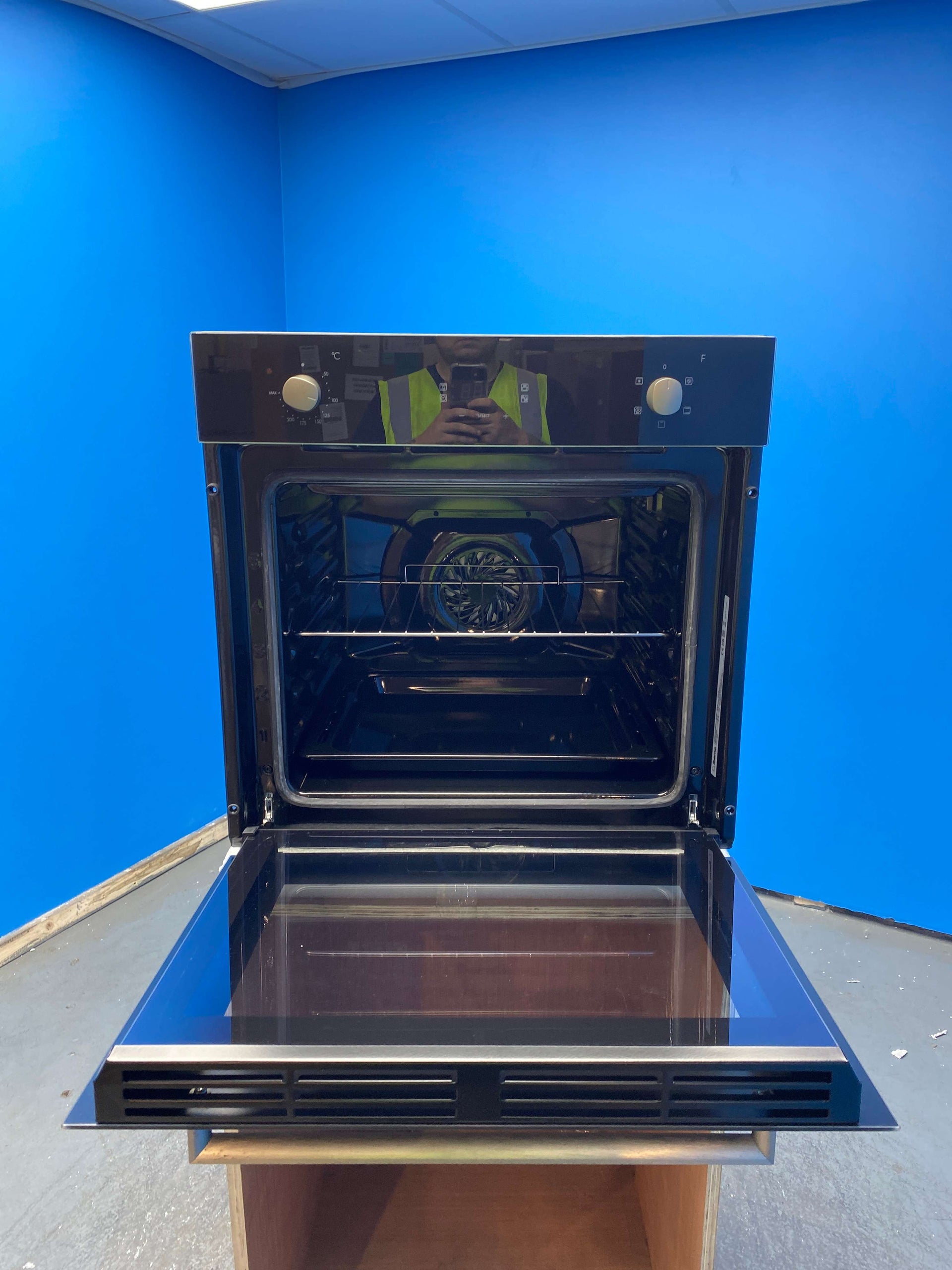 Iberna IBS605N 60cm Fan Oven with Digital Timer