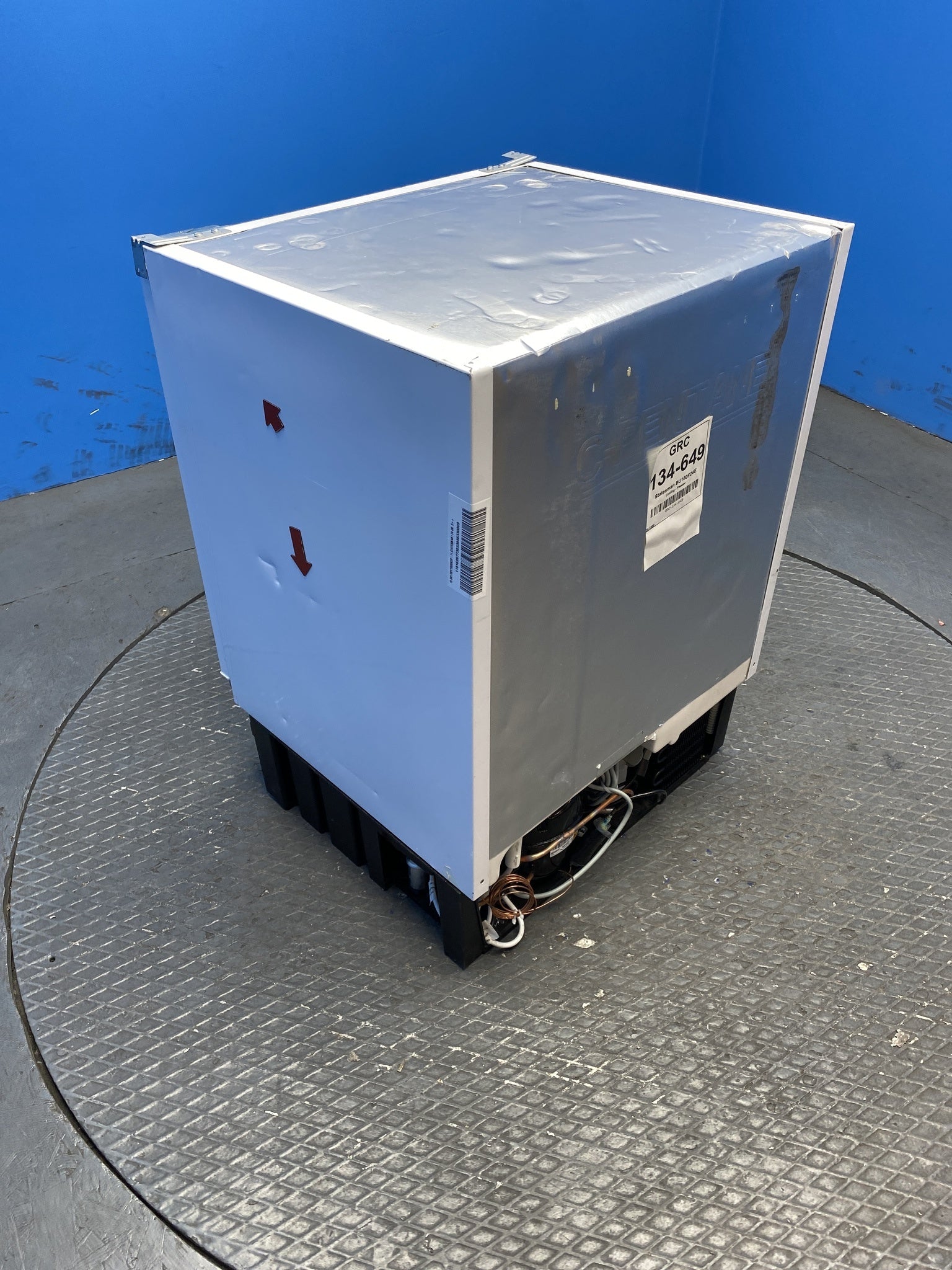 Statesman BU160FZ4E 96 Litre Integrated Under Counter Freezer