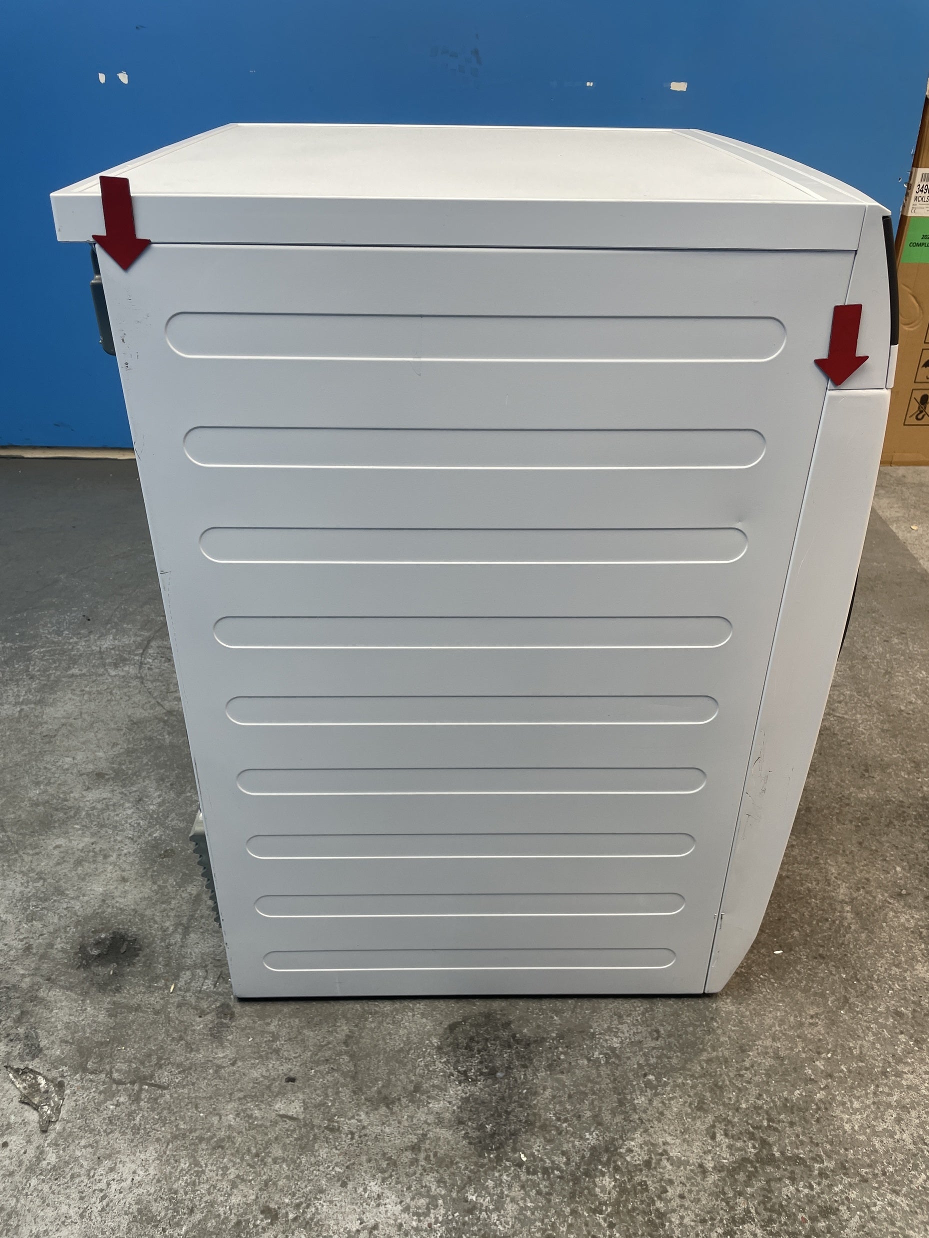 #GRC-154-127 - AEG TR948V4BC 8kg Heat Pump Tumble Dryer