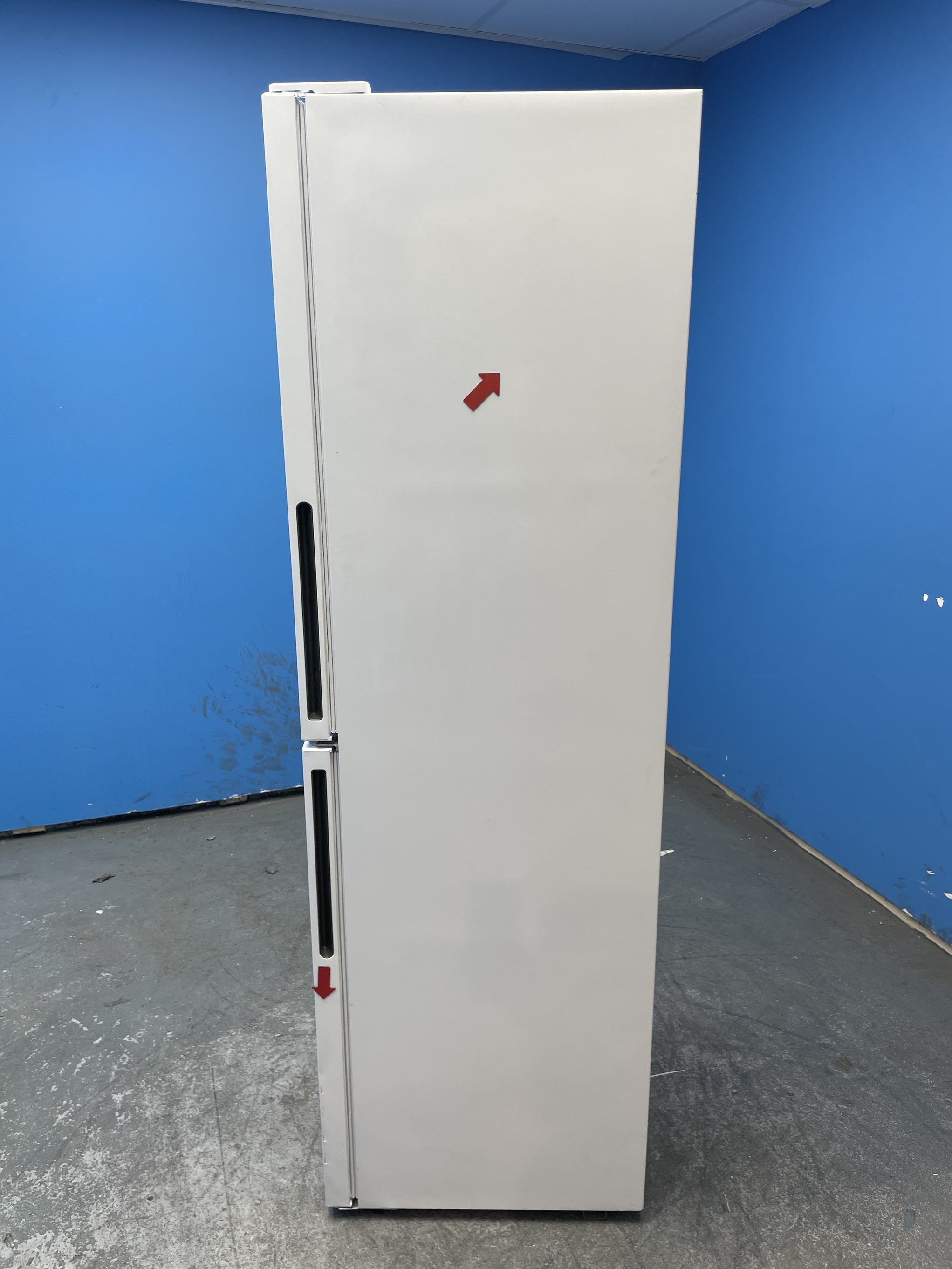 #GRC-155-796 - Hoover HVT3CLECKIHW 235 Litre Combi Fridge Freezer